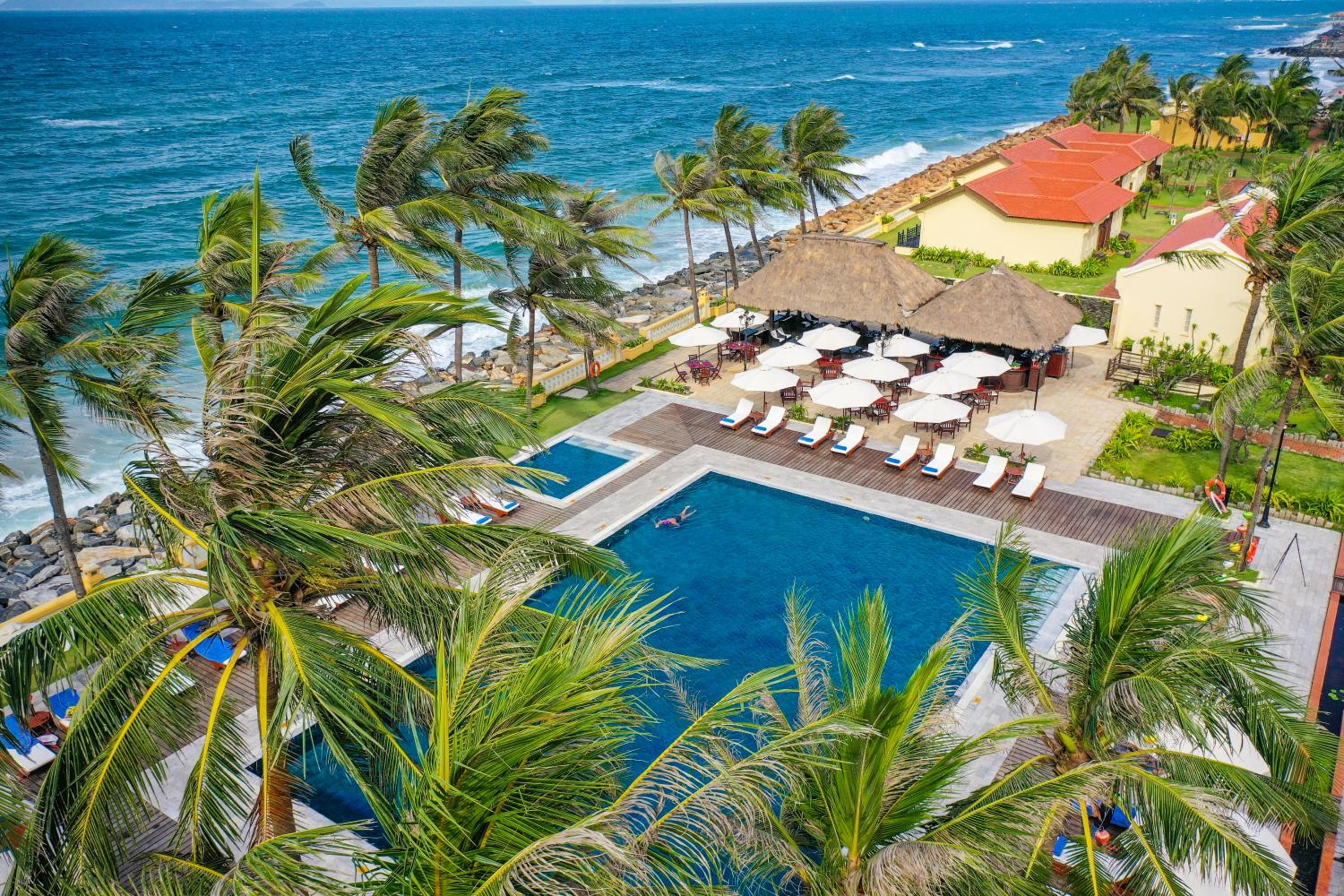 Victoria Hoi An Beach Resort and Spa 12