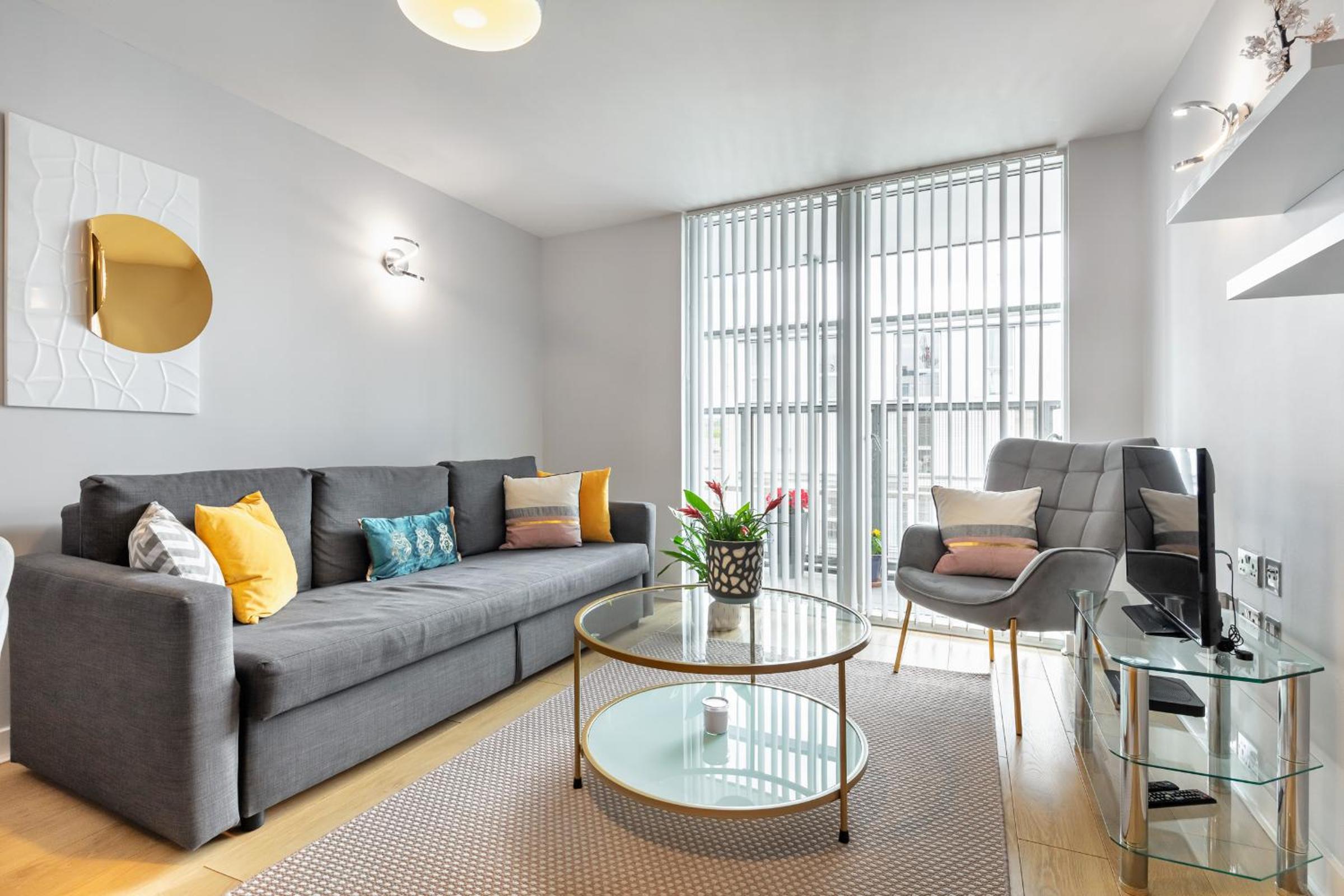 Stunning Apartment with Underground parking!