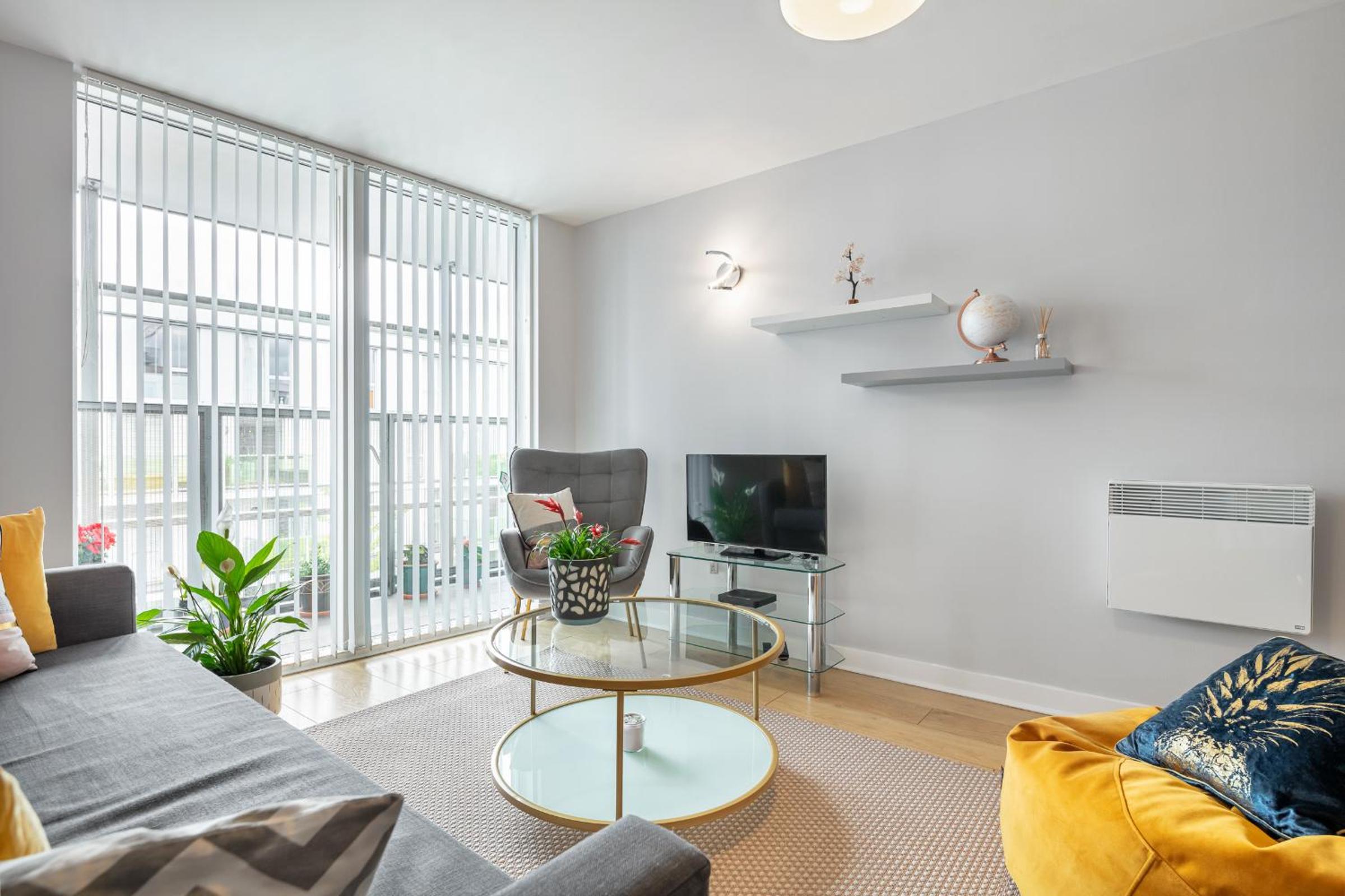 Stunning Apartment with Underground parking!