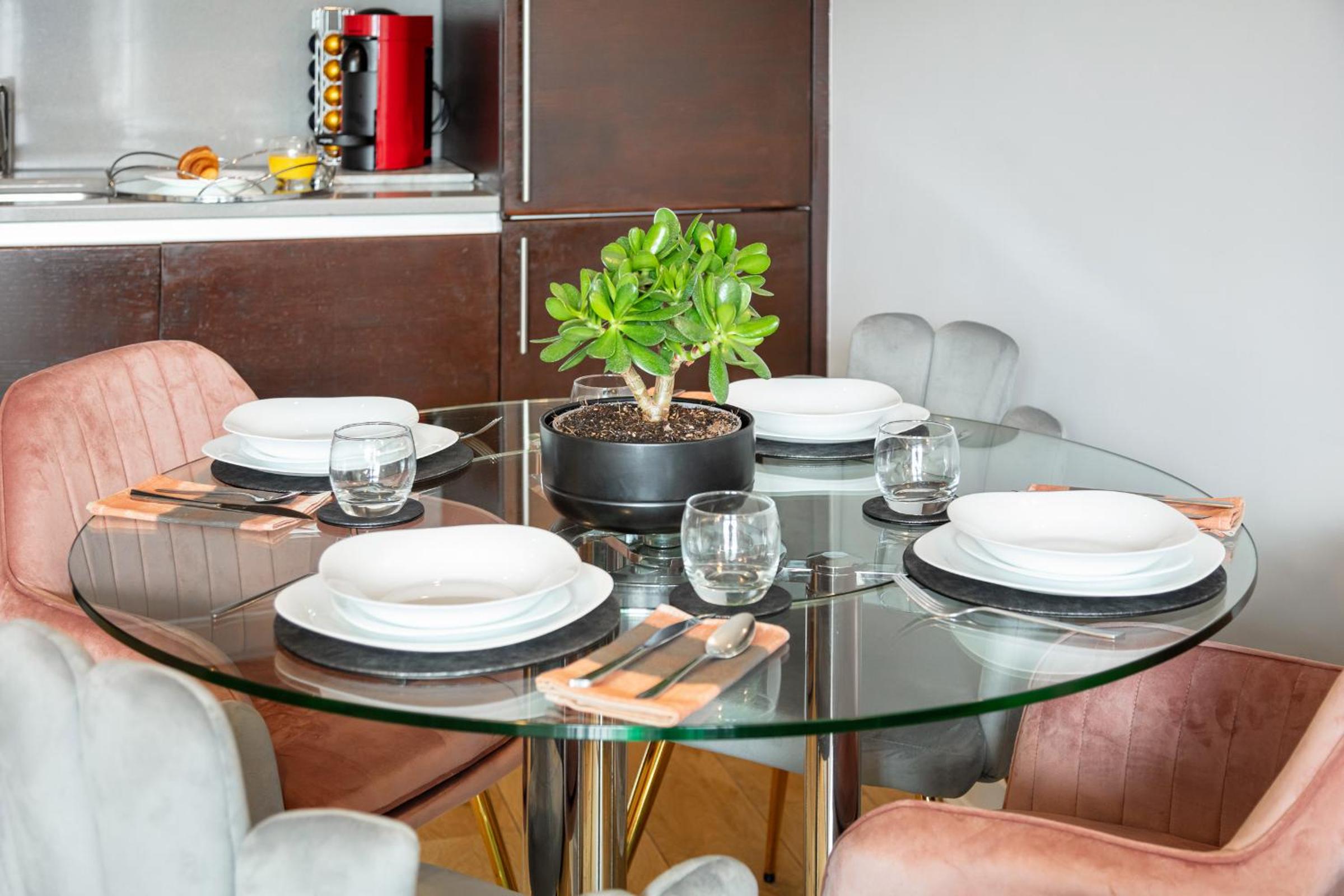 Stunning Apartment with Underground parking!