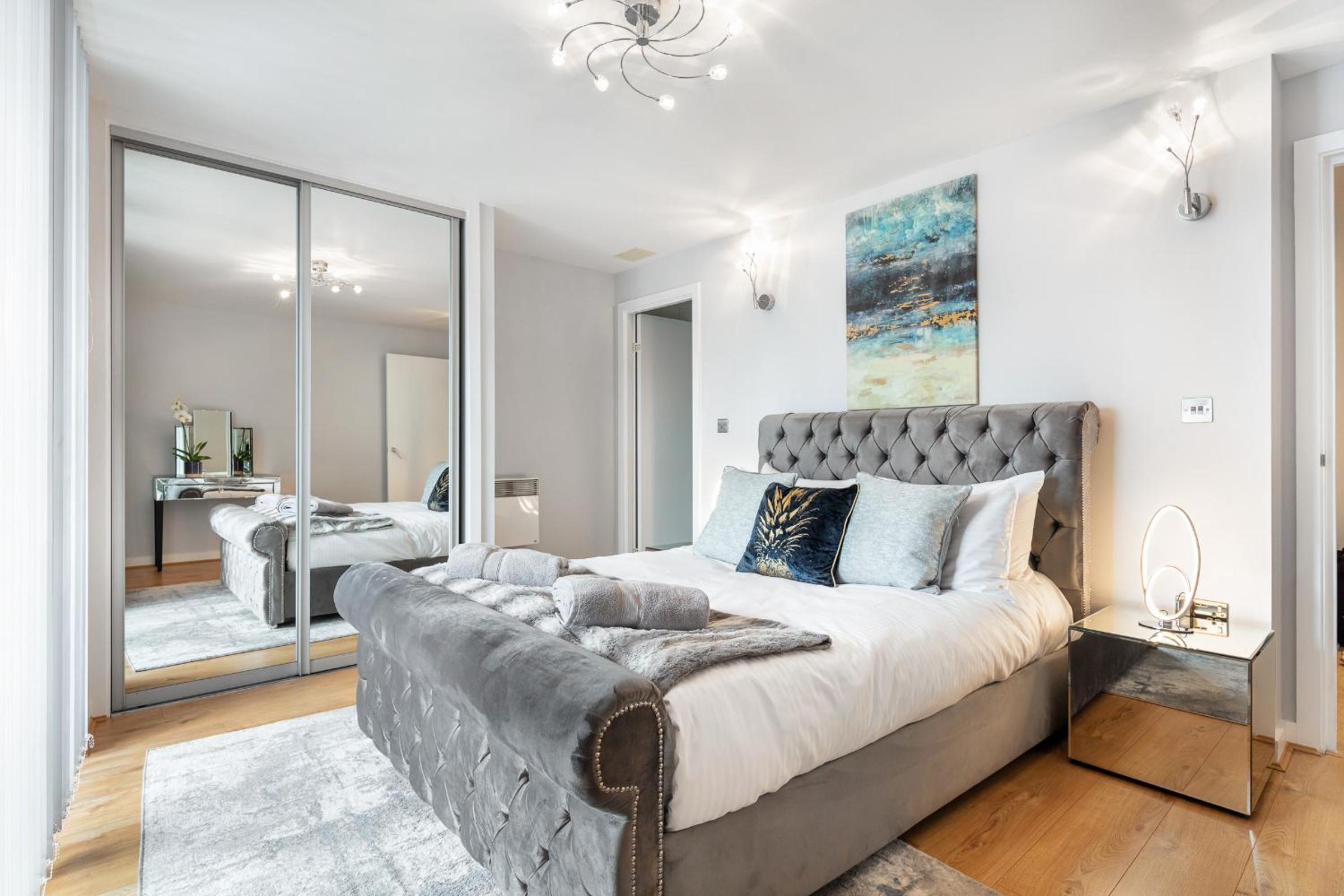 Stunning Apartment with Underground parking!
