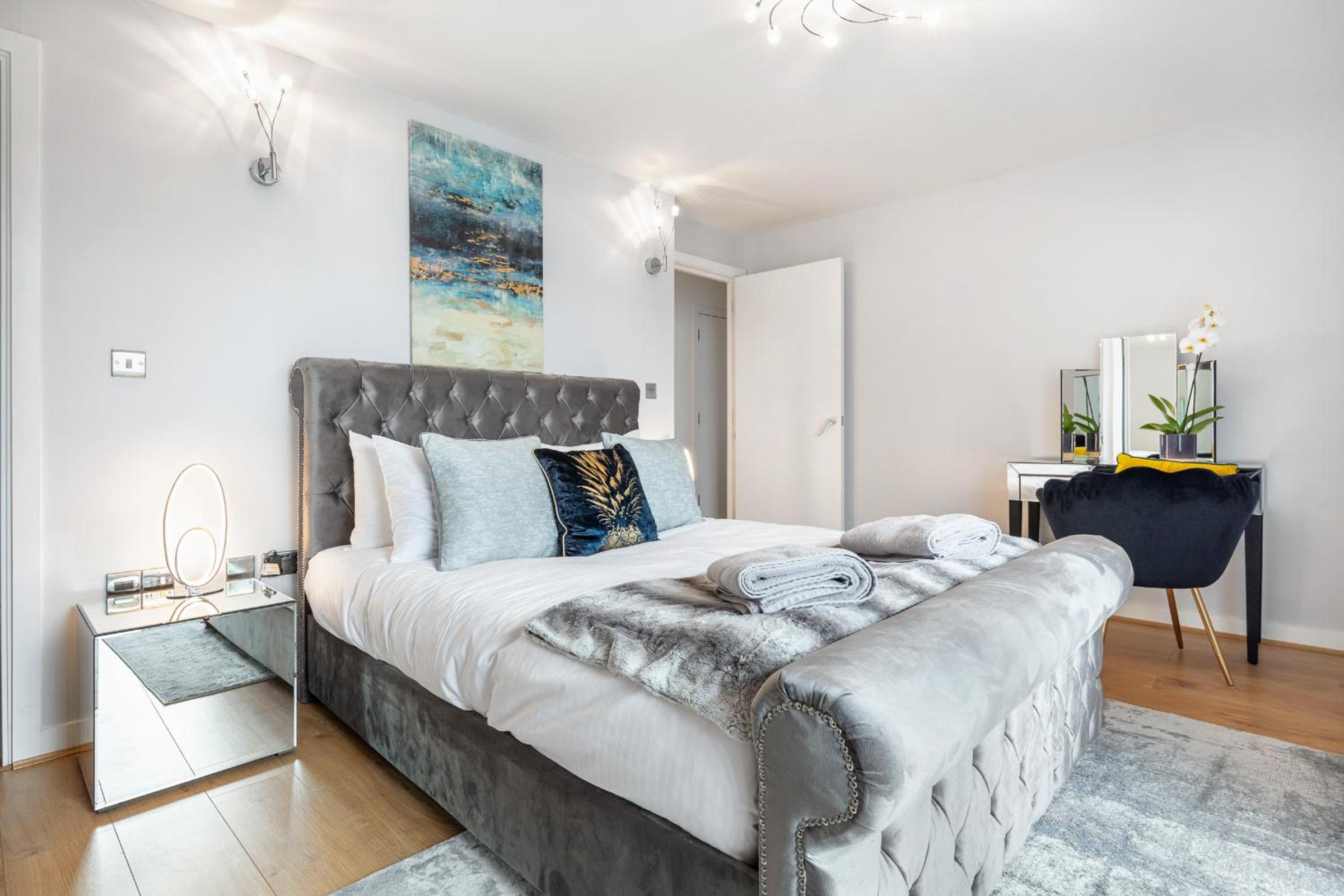 Stunning Apartment with Underground parking!