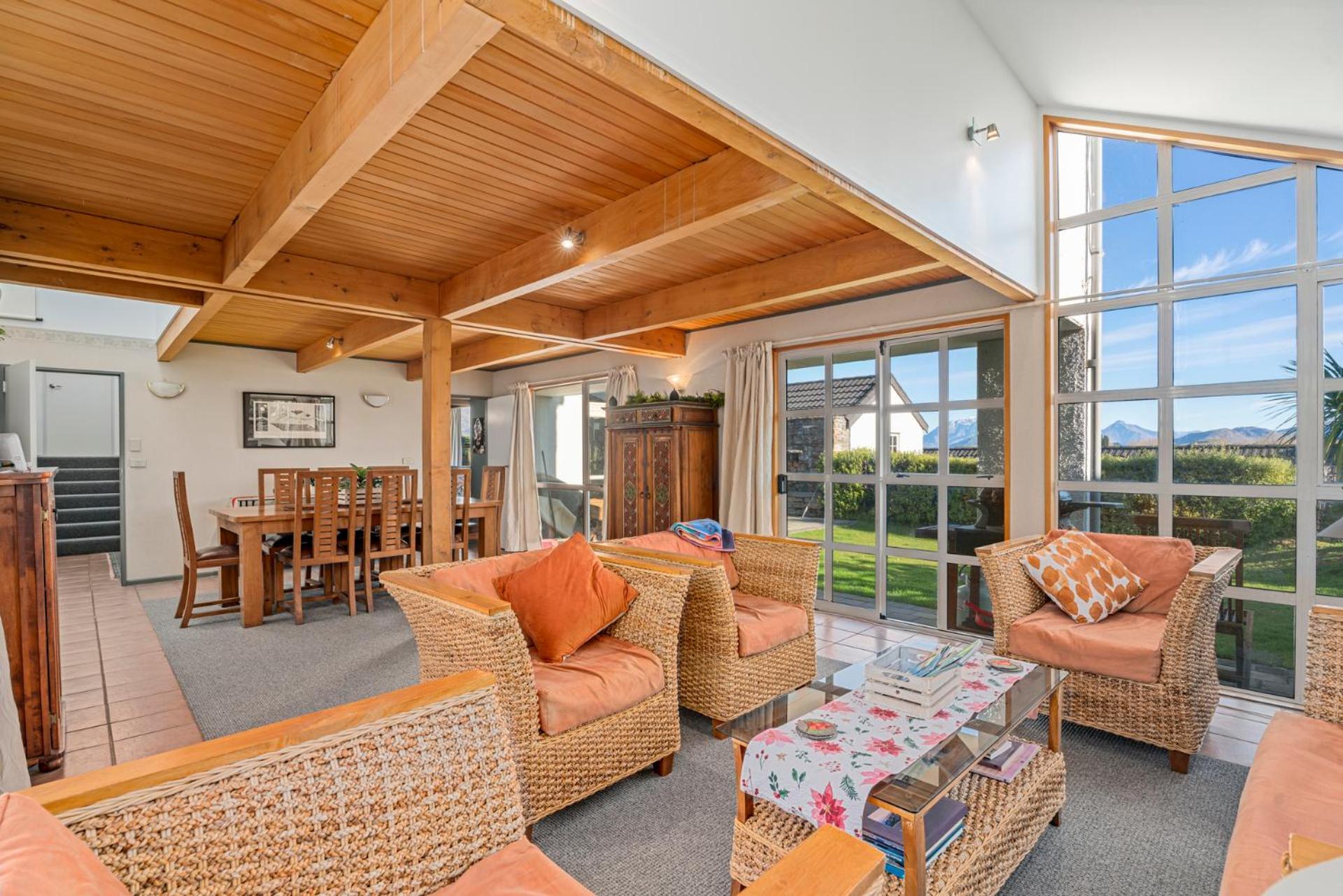 Arrow Glow - Arrowtown Holiday Home view 5