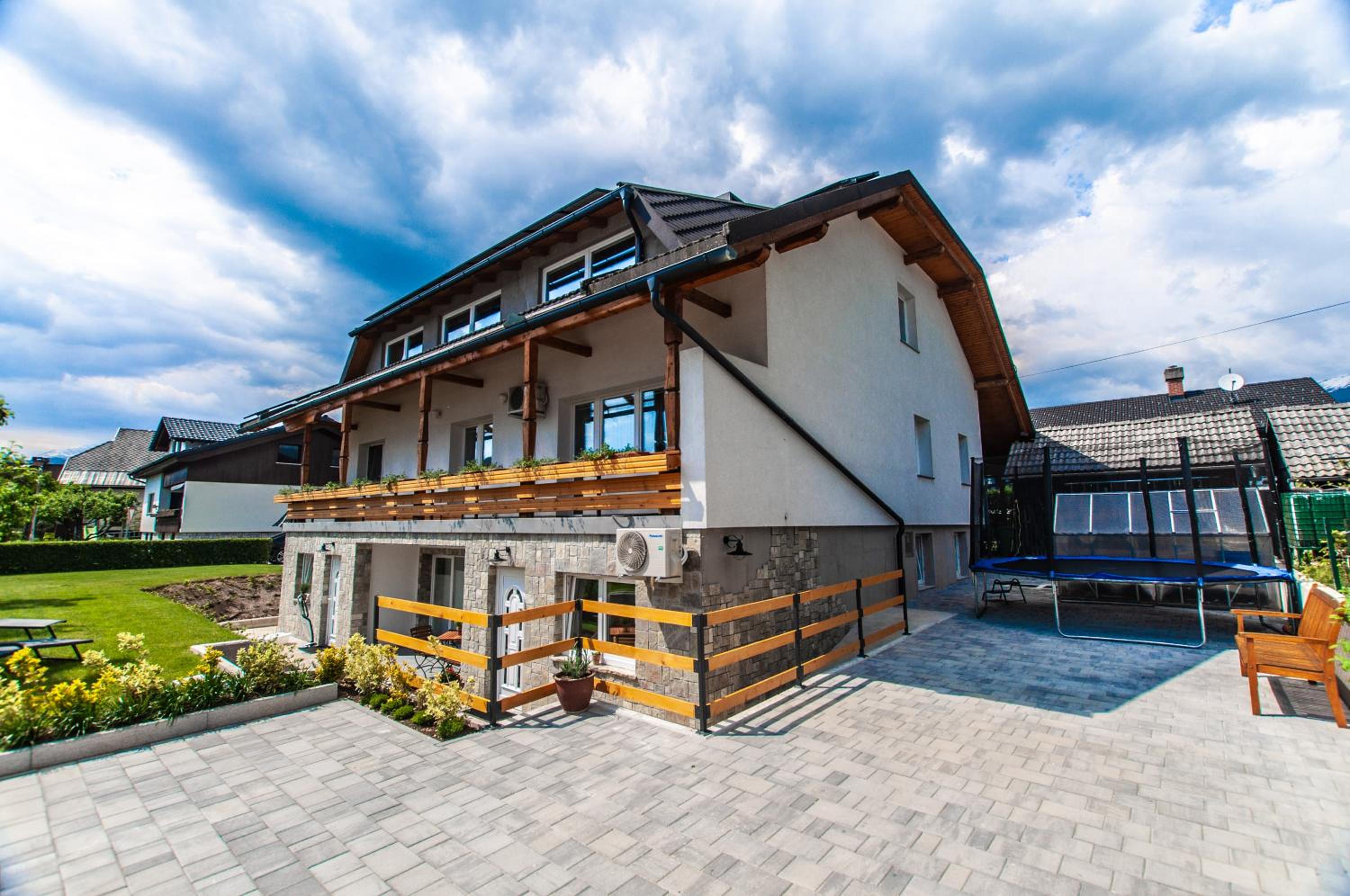 Apartments Ursus