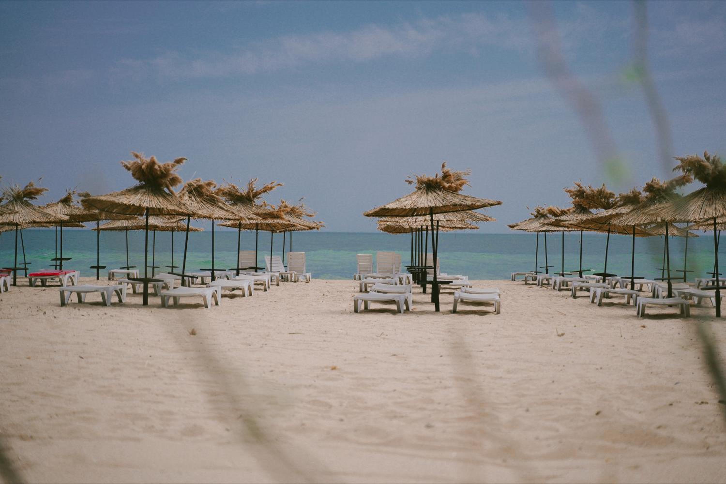 Golden Sands - Two Bedroom apartment on the beach