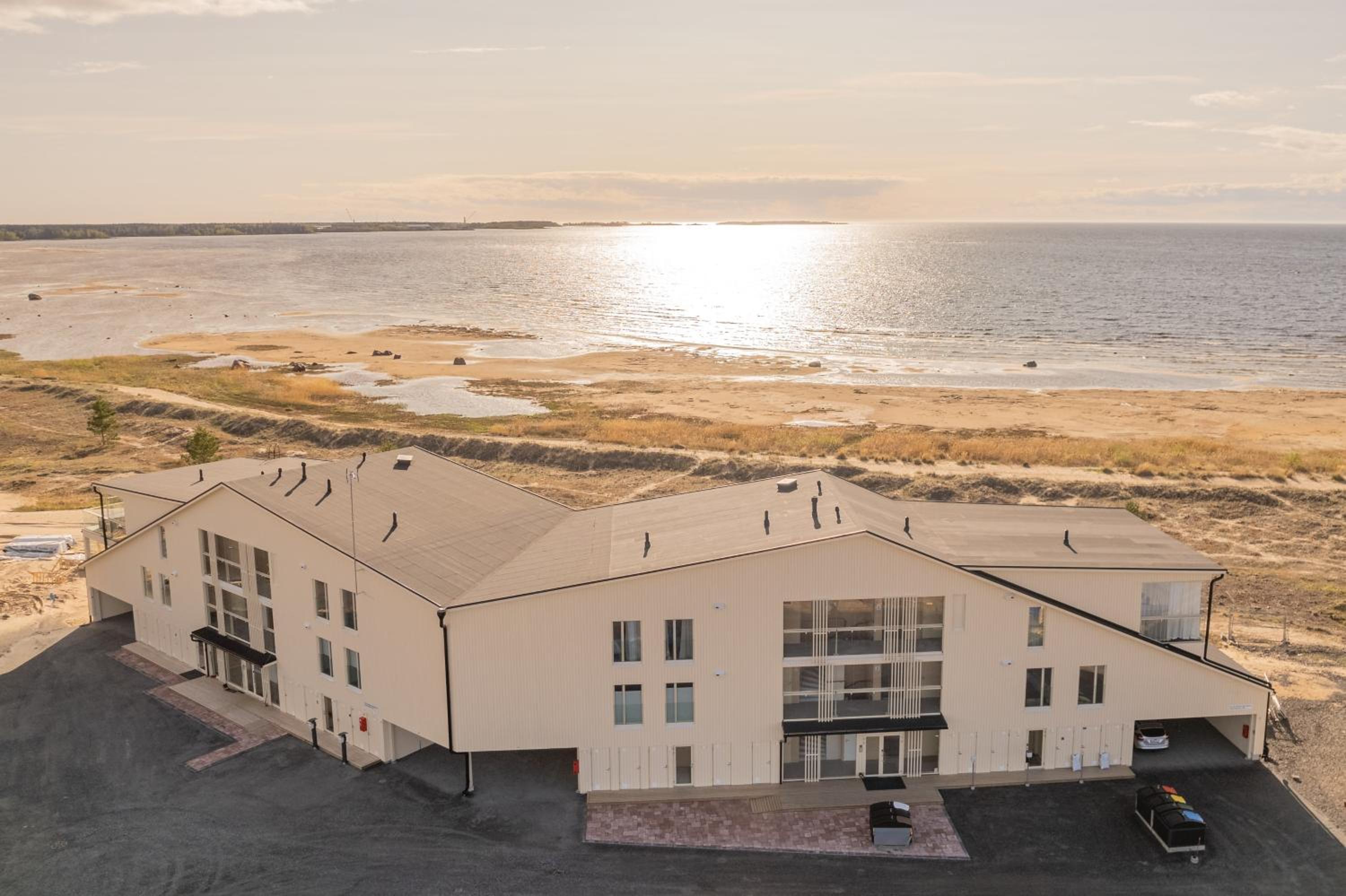 Marina Resort Apartments by Hiekka Booking