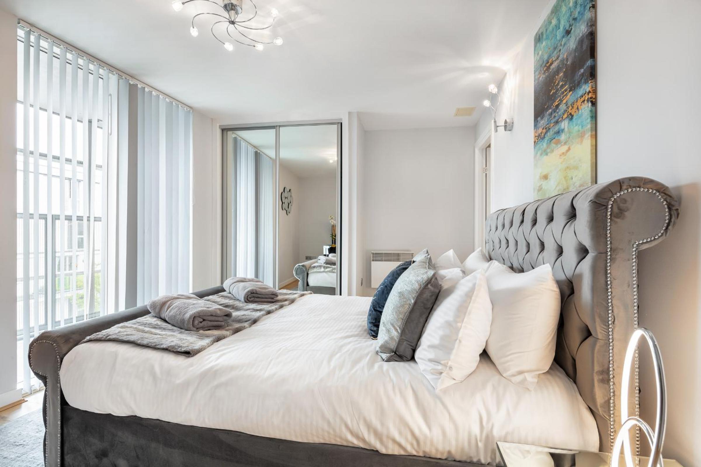 Stunning Apartment with Underground parking!