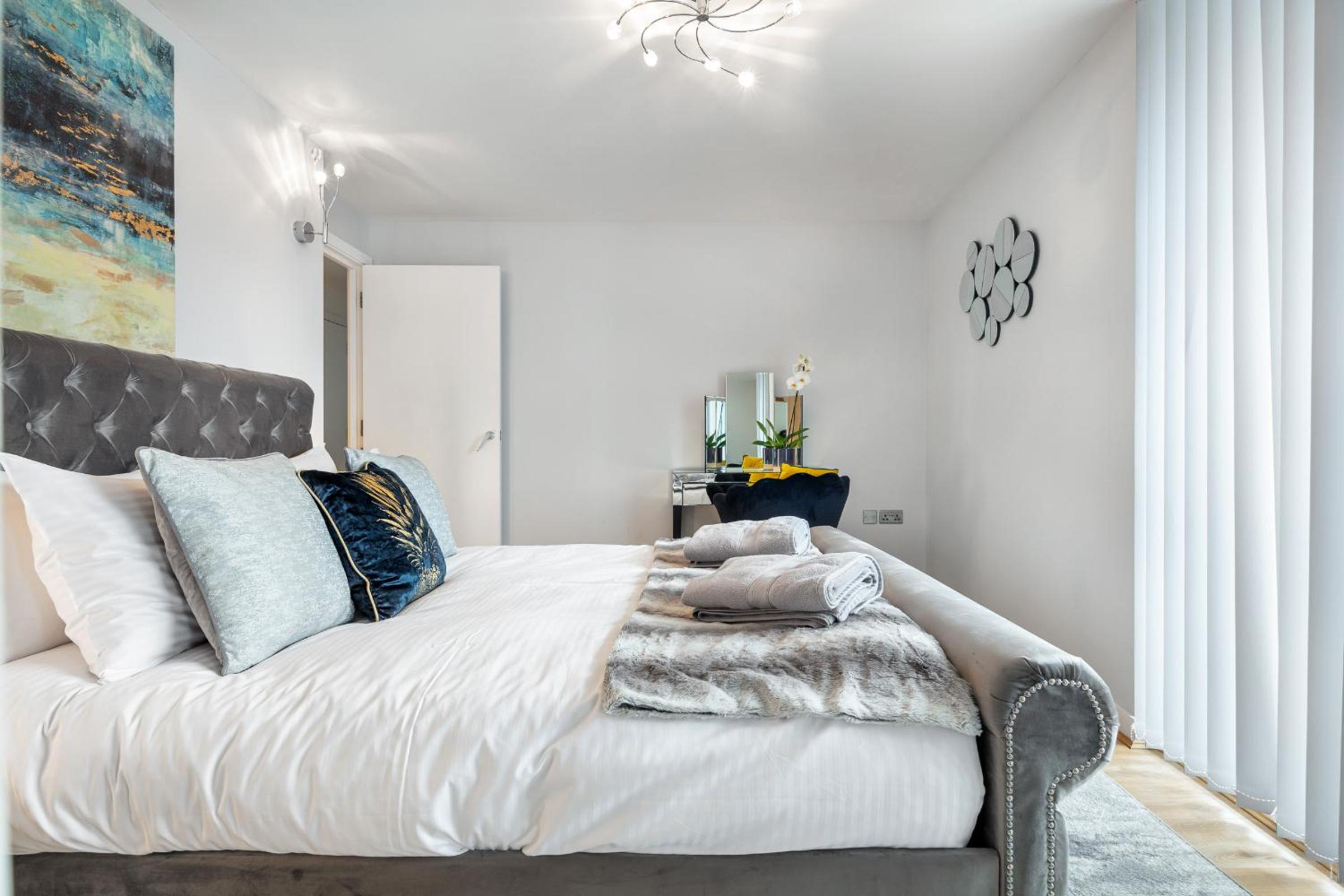 Stunning Apartment with Underground parking!