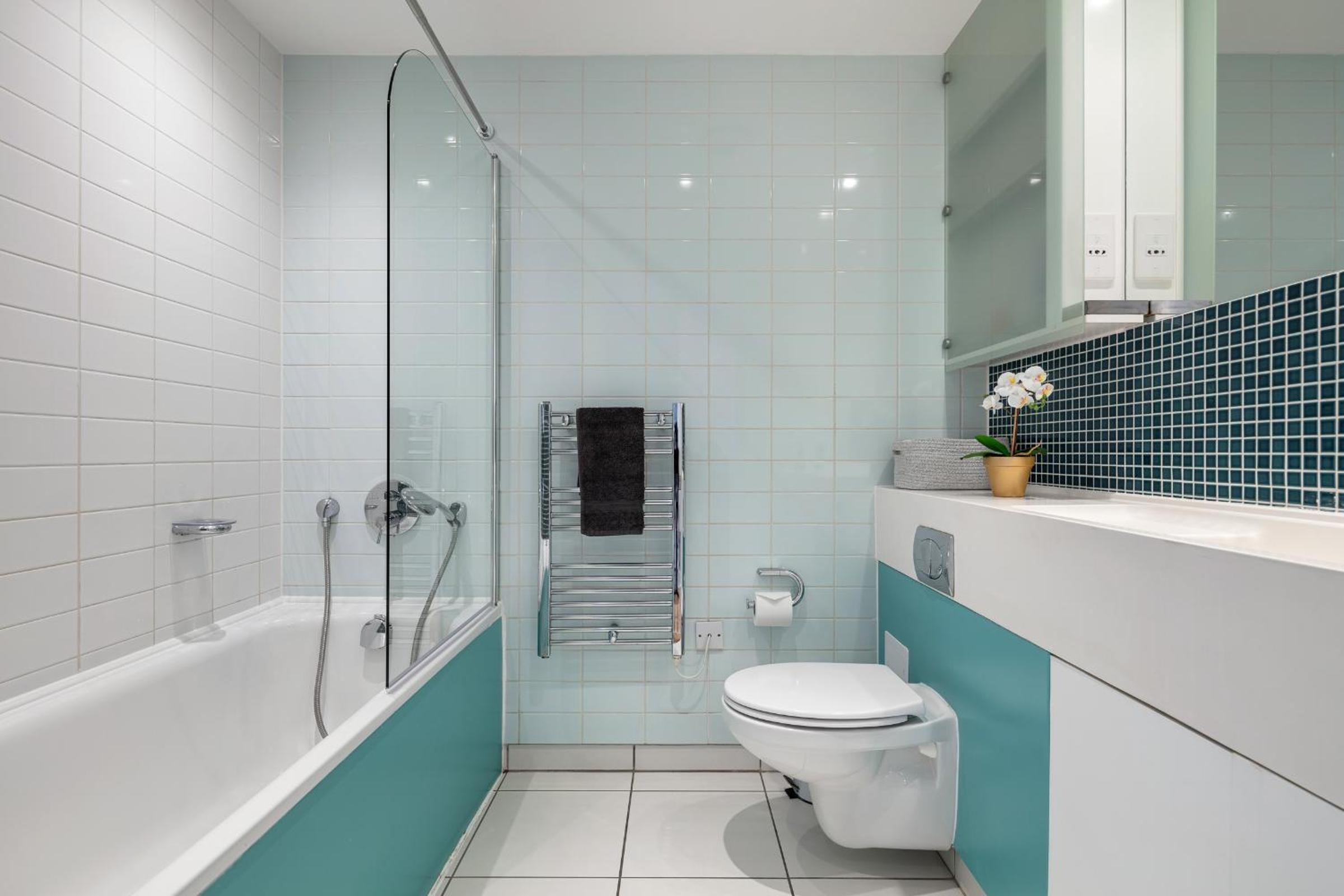 Stunning Apartment with Underground parking!