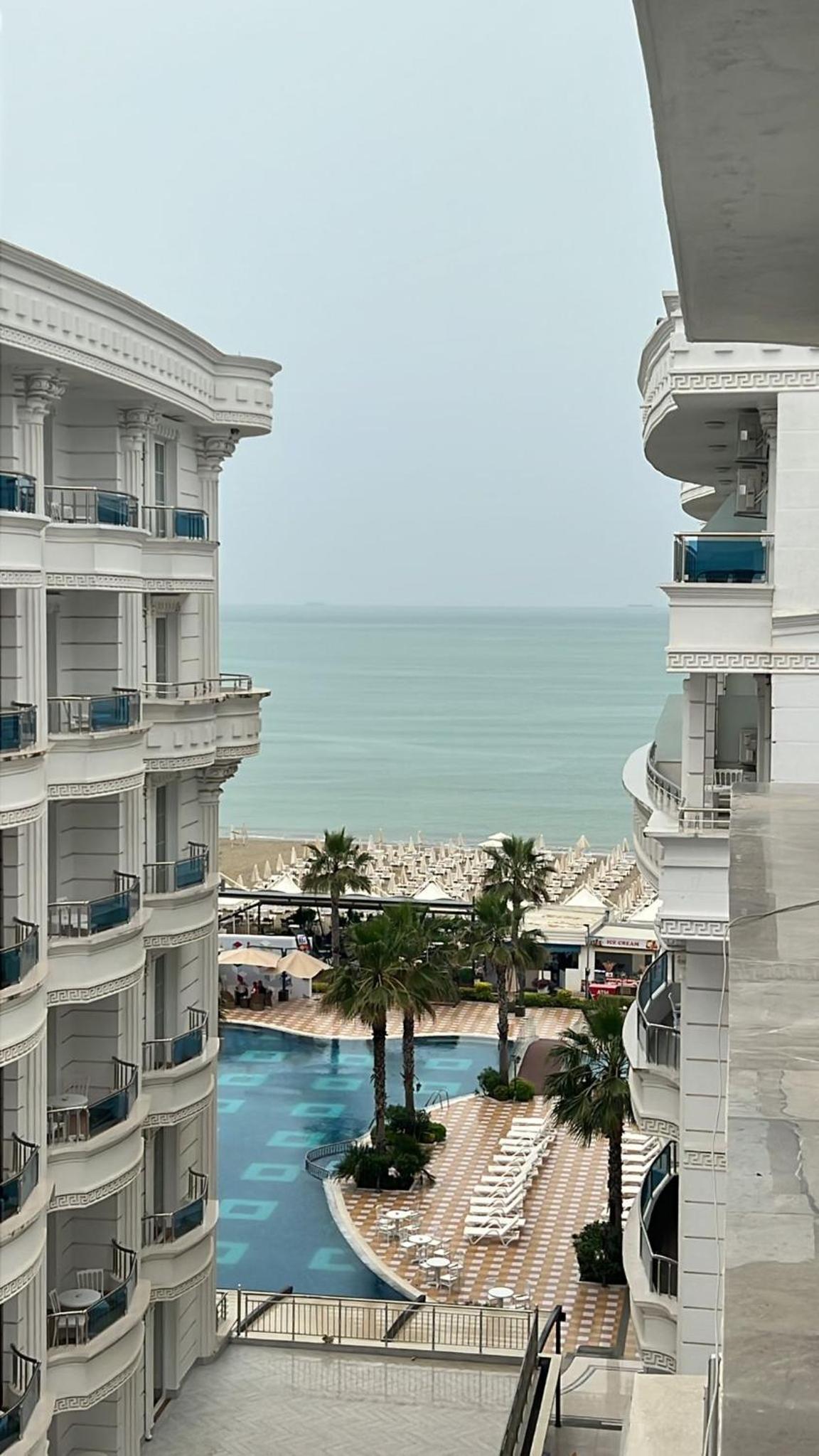 Armando Apartments
