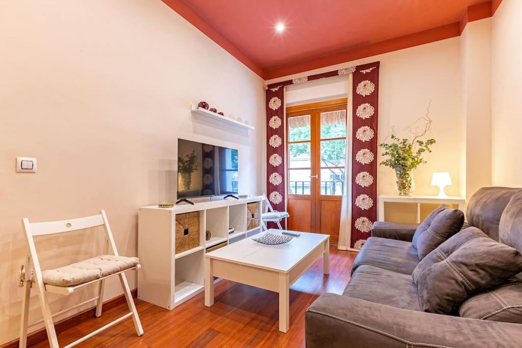 Justino Triana Suite By Valcambre