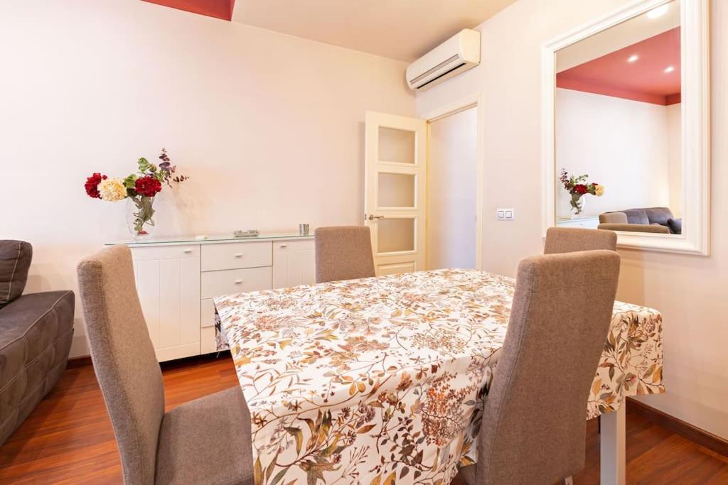Justino Triana Suite By Valcambre