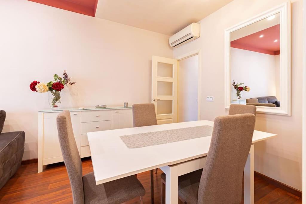 Justino Triana Suite By Valcambre