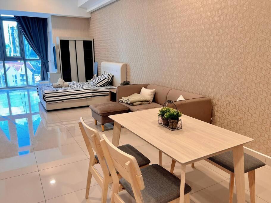 Seputeh Cozy & Homely VIVO Suite Old Klang Road Near MidValley, The Garden Mall