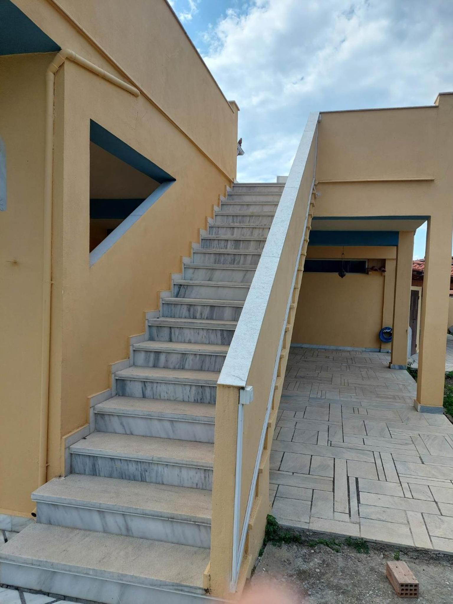 Kalypso Home F