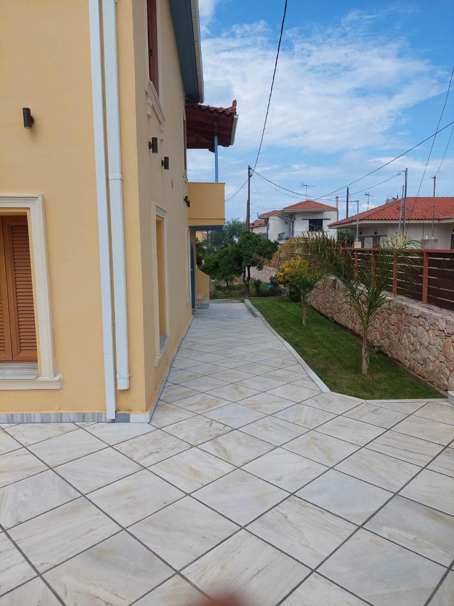 Kalypso Home F