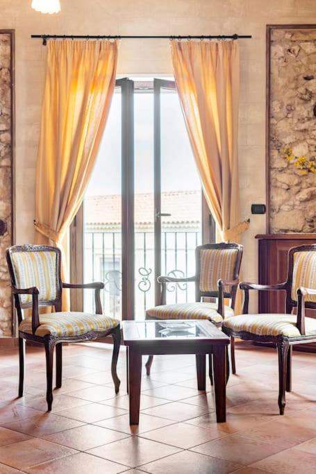 Luxury Accommodation photo 4