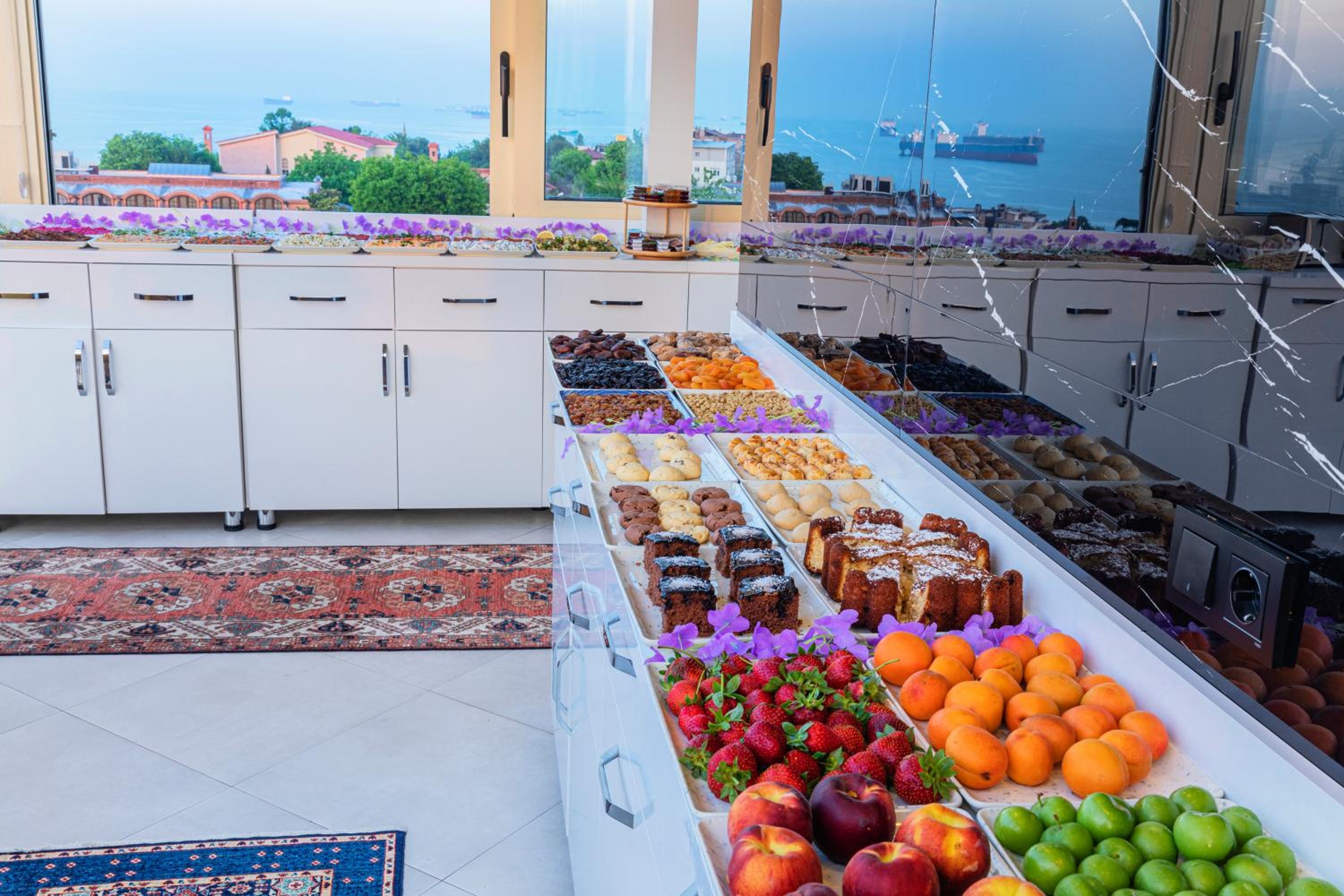 Eastanbul Suitleri - Image 126