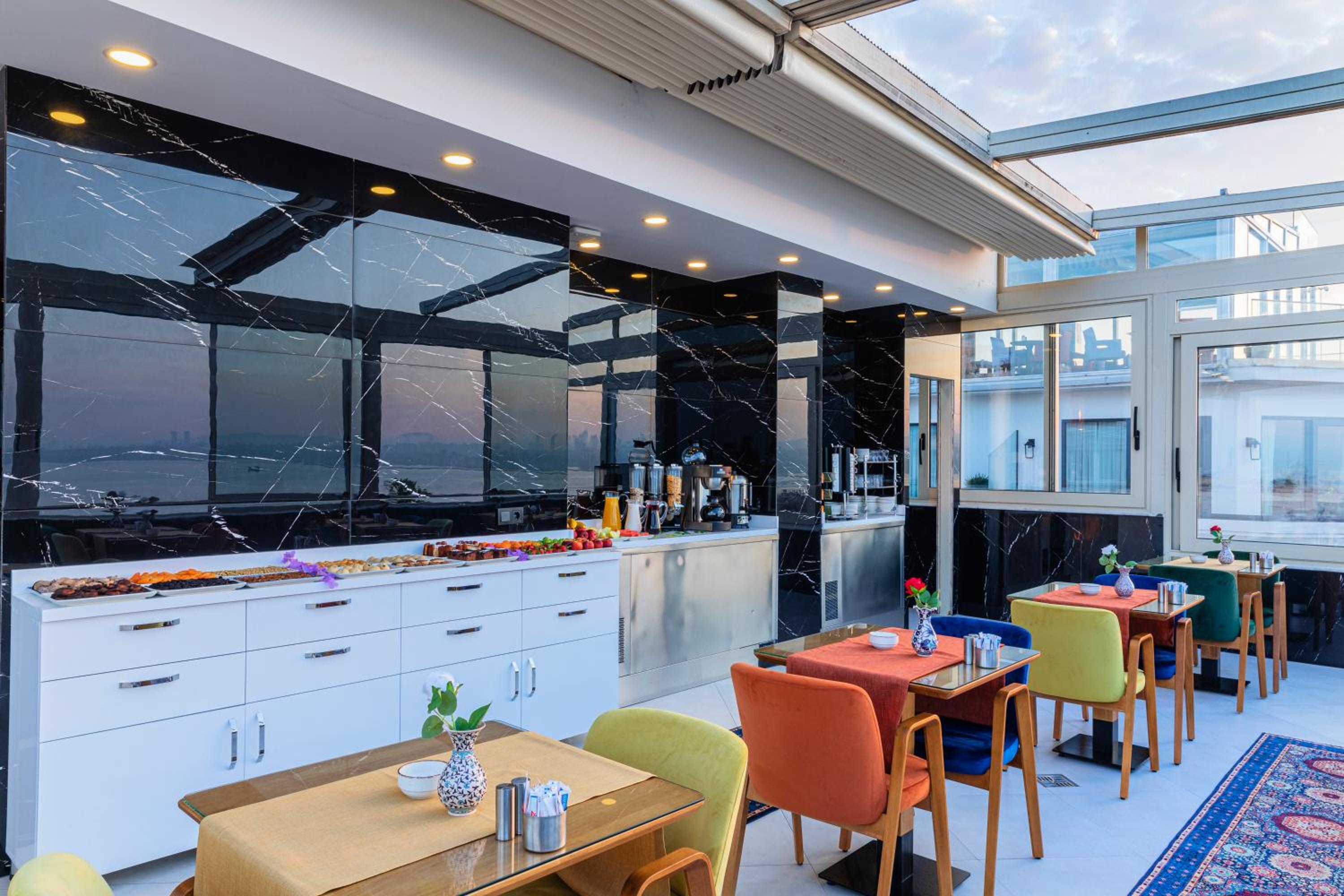 Eastanbul Suitleri - Image 130