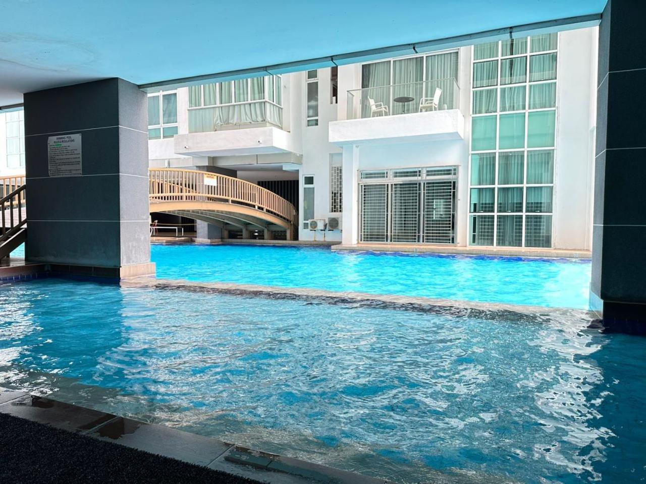 KSL 2Bedroom with WiFi Netflix 58 inch TV high floor balcony