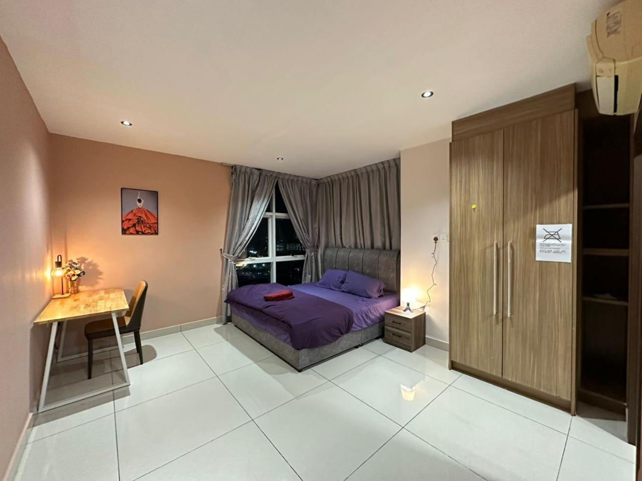 KSL 2Bedroom with WiFi Netflix 58 inch TV high floor balcony