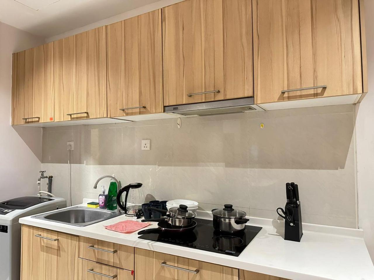 KSL 2Bedroom with WiFi Netflix 58 inch TV high floor balcony