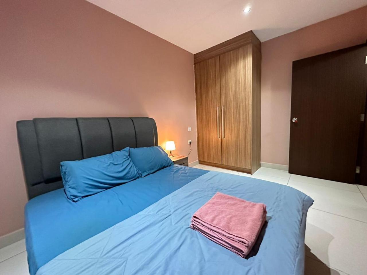 KSL 2Bedroom with WiFi Netflix 58 inch TV high floor balcony