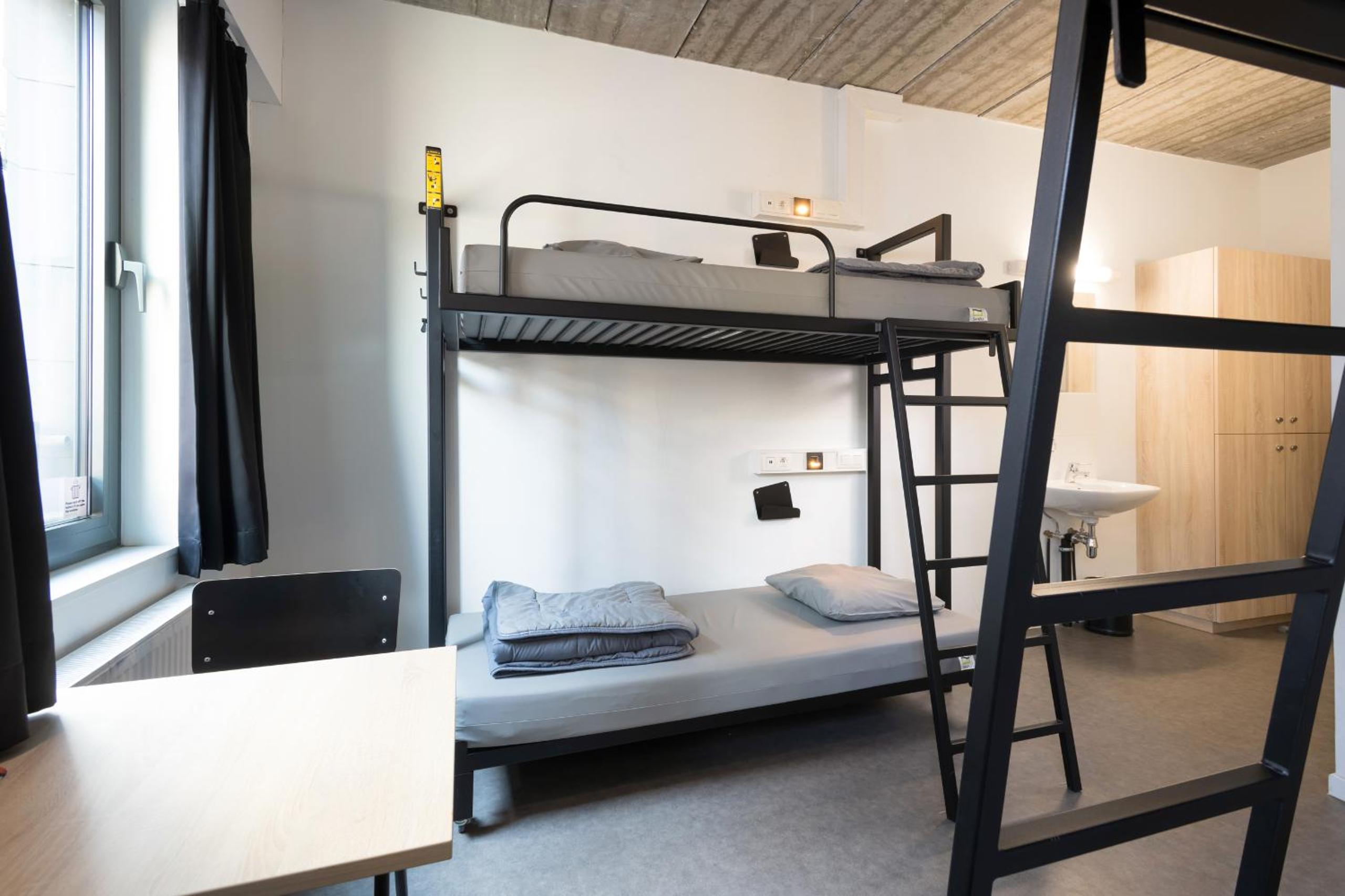 HI HOSTEL CHARLEROI Brussels South Airport