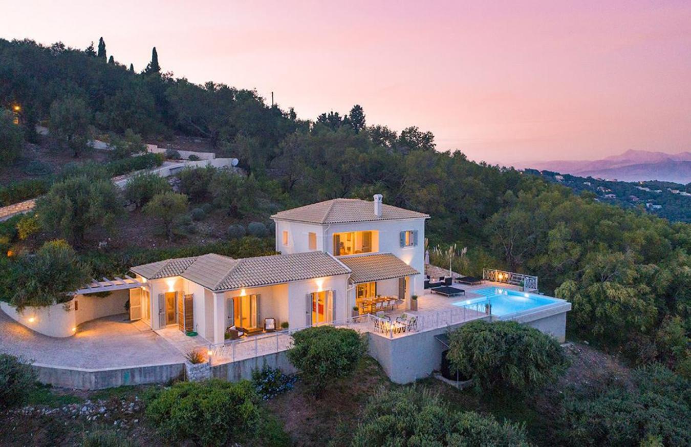 Omolos House