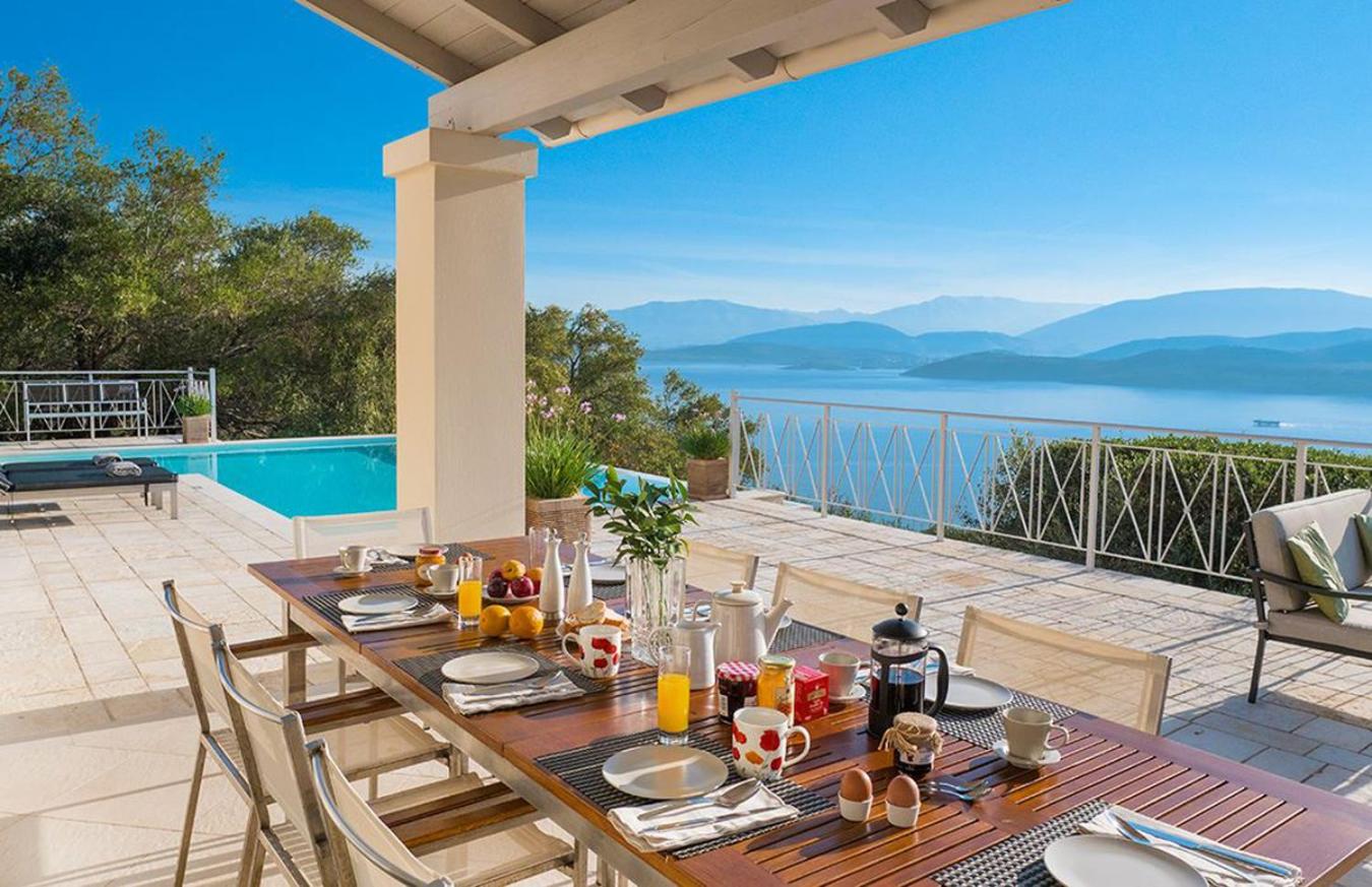 Omolos House
