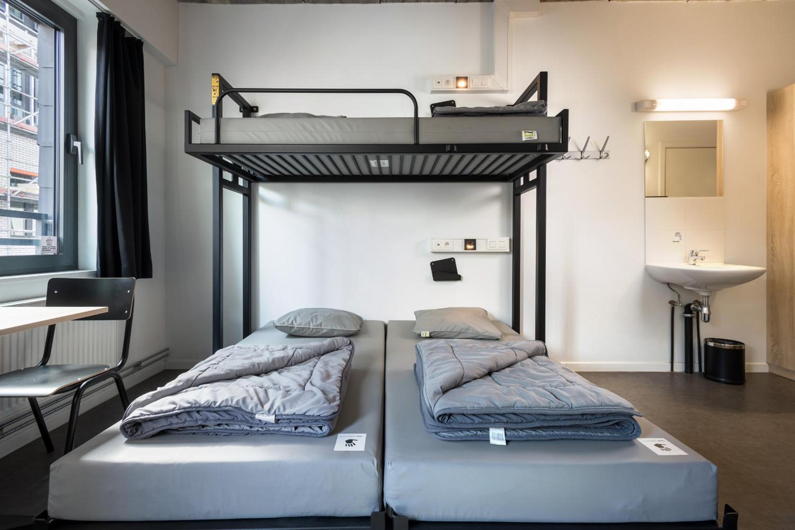 HI HOSTEL CHARLEROI Brussels South Airport
