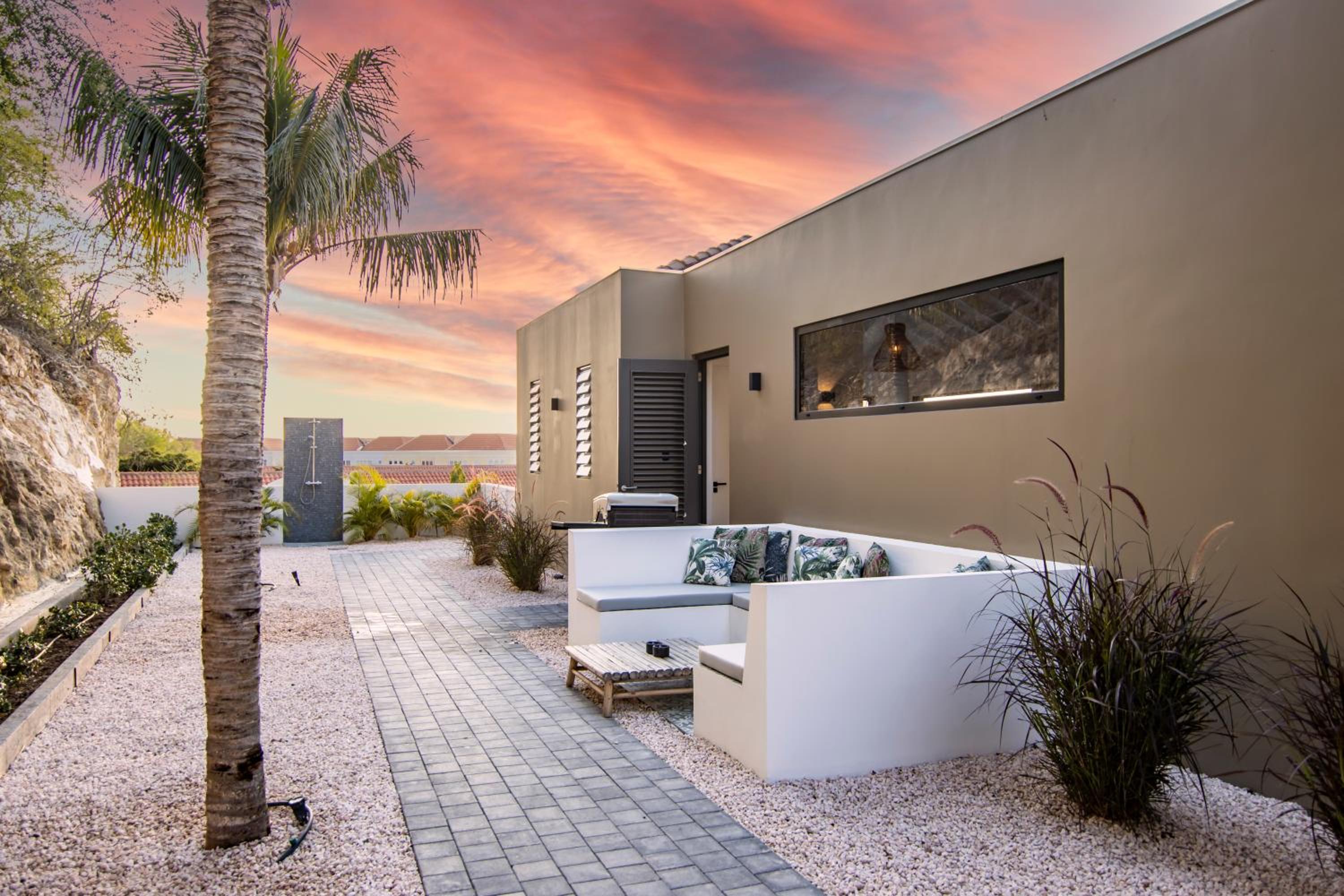 Ocean Sunset Villa luxury stay max. 14 people