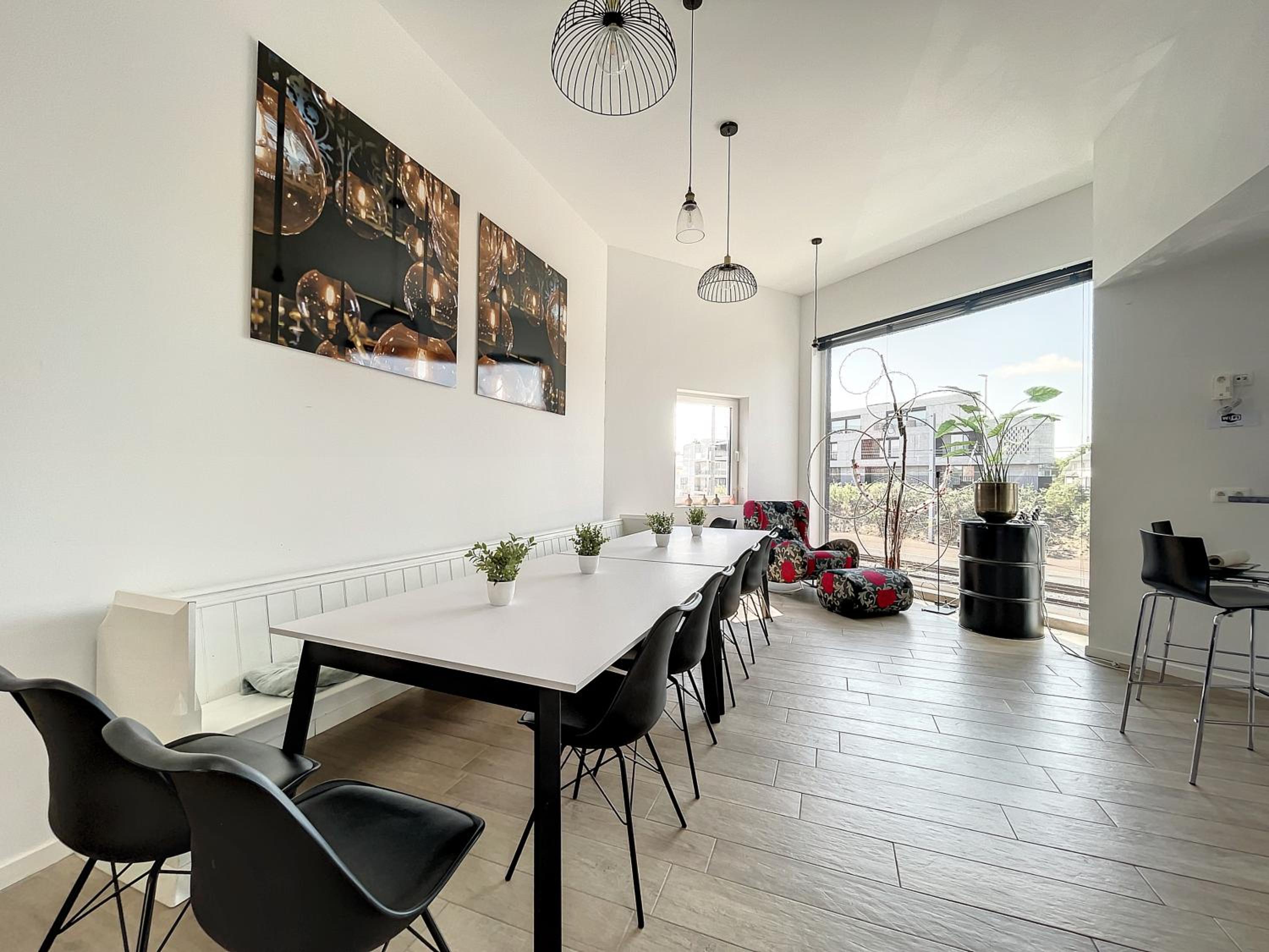 Villa SeaShell - Luxurious renovated gas station
