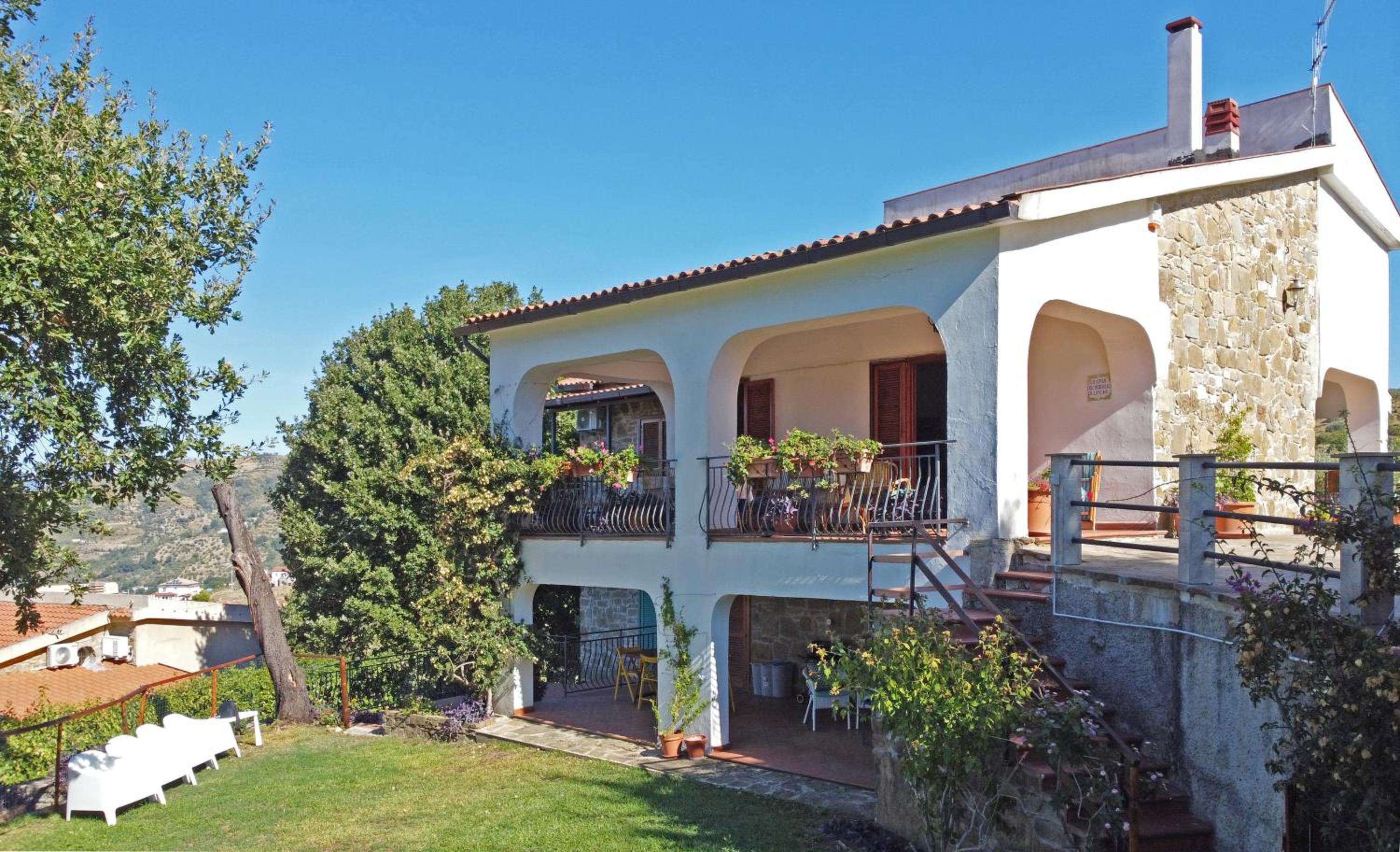 Elegante villa panoramica con giardino e idromassaggio a 10 minuti dal mare view 2