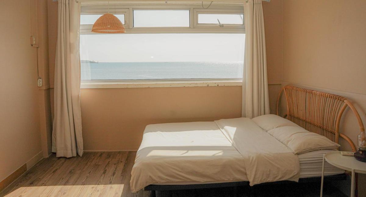 Gongcheonpo Guesthouse