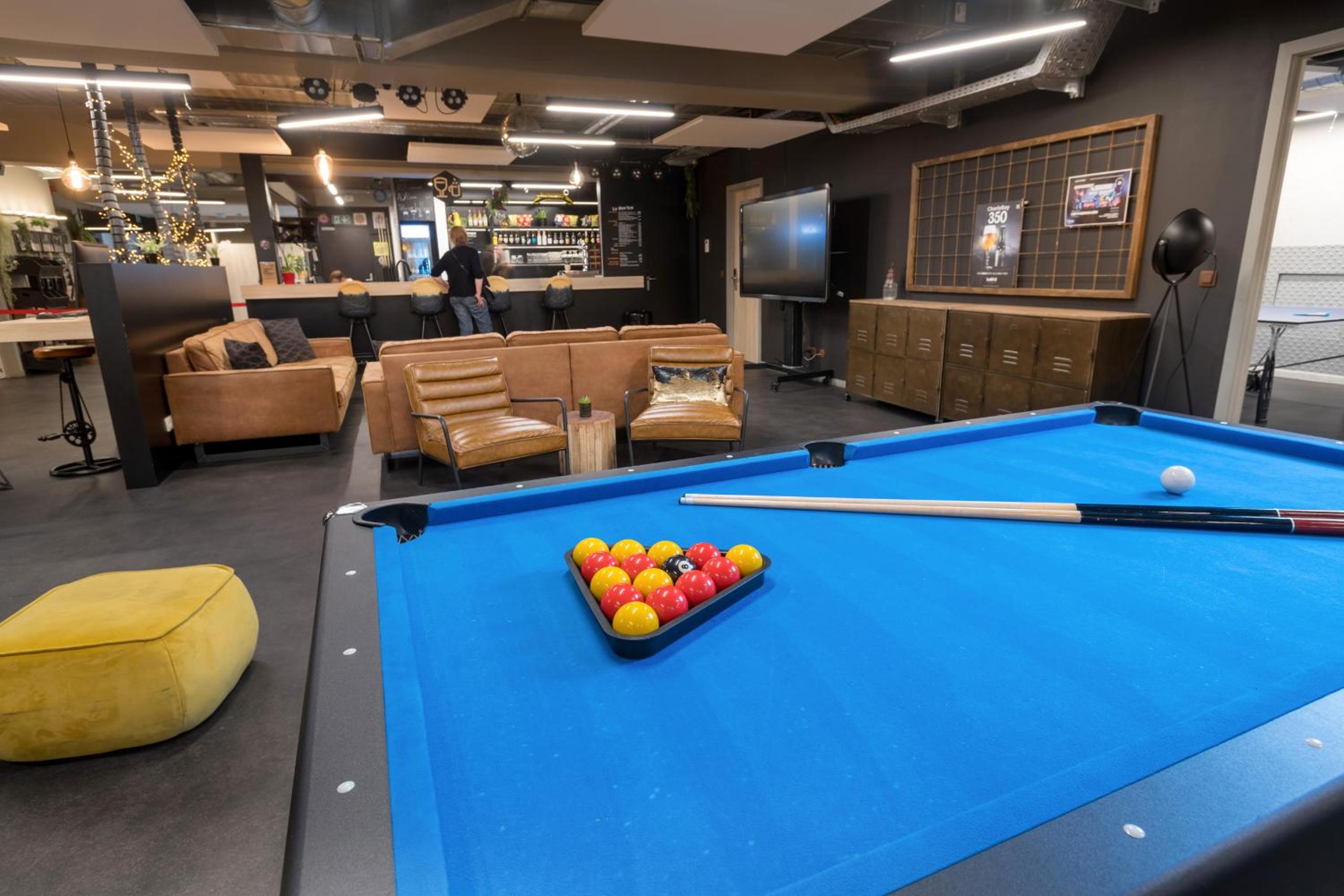 HI HOSTEL CHARLEROI Brussels South Airport