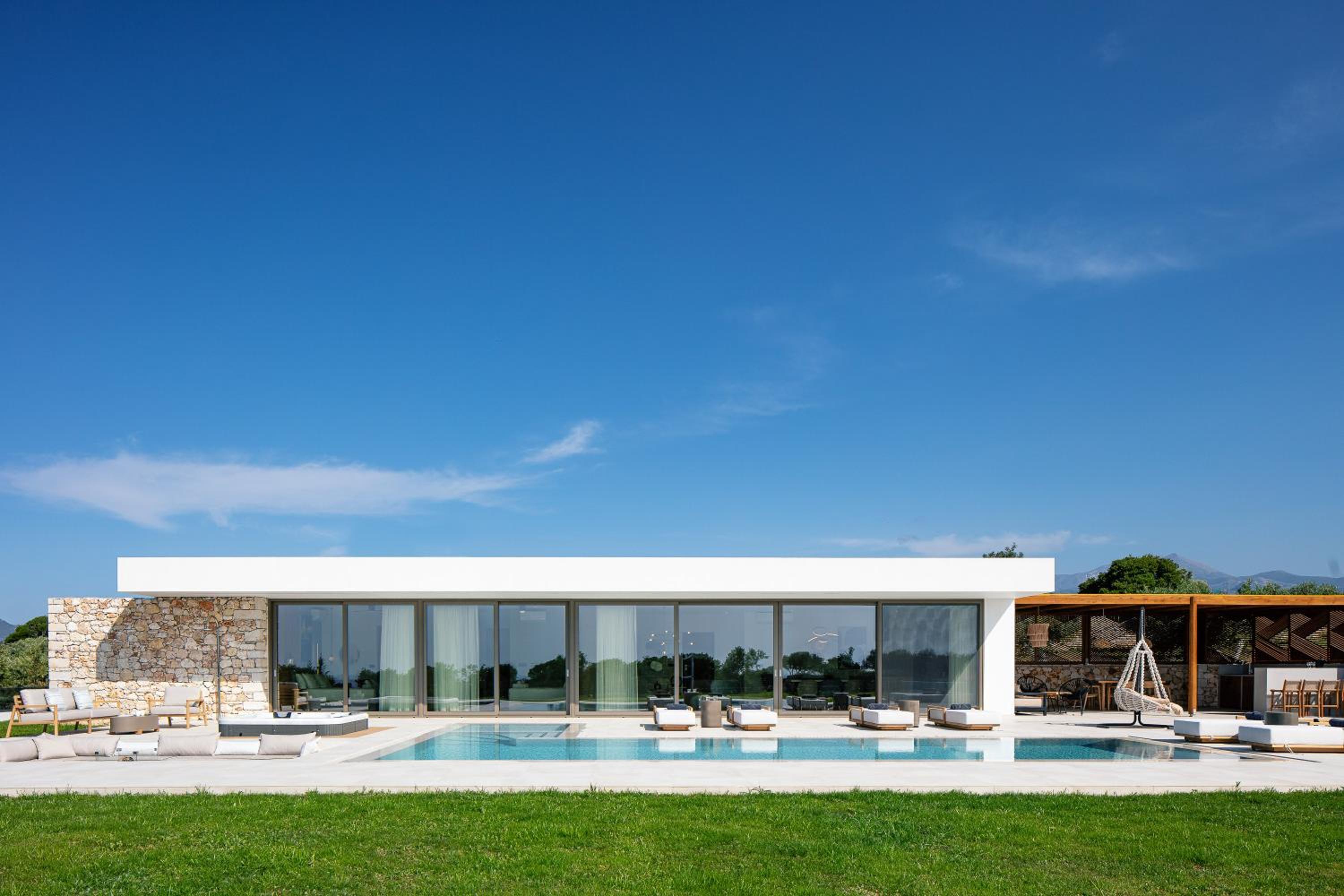 Cresto Iconic Villa, with Heated Spa Whirlpool, By ThinkVilla view 3
