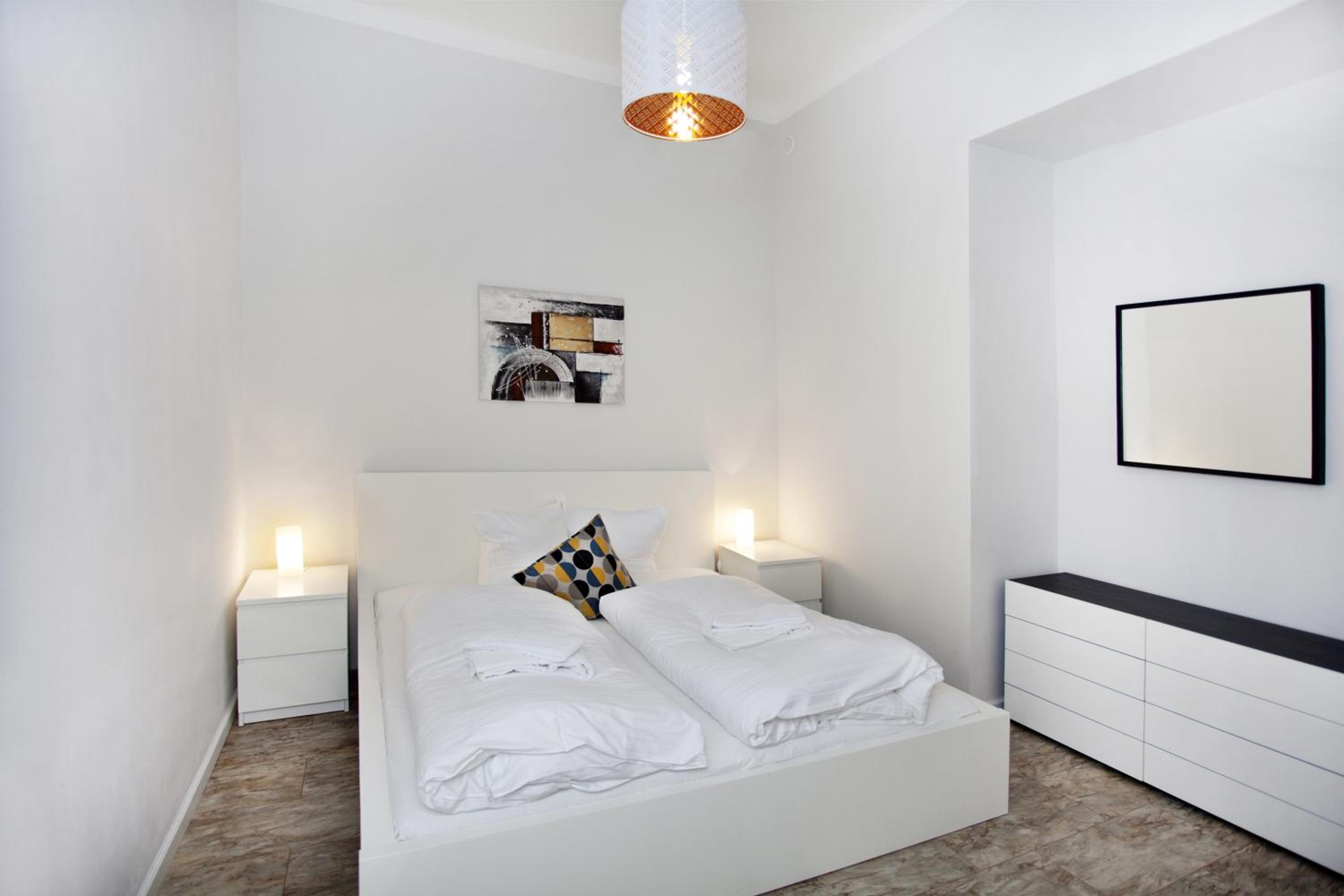 Celebration Flat by Ruterra