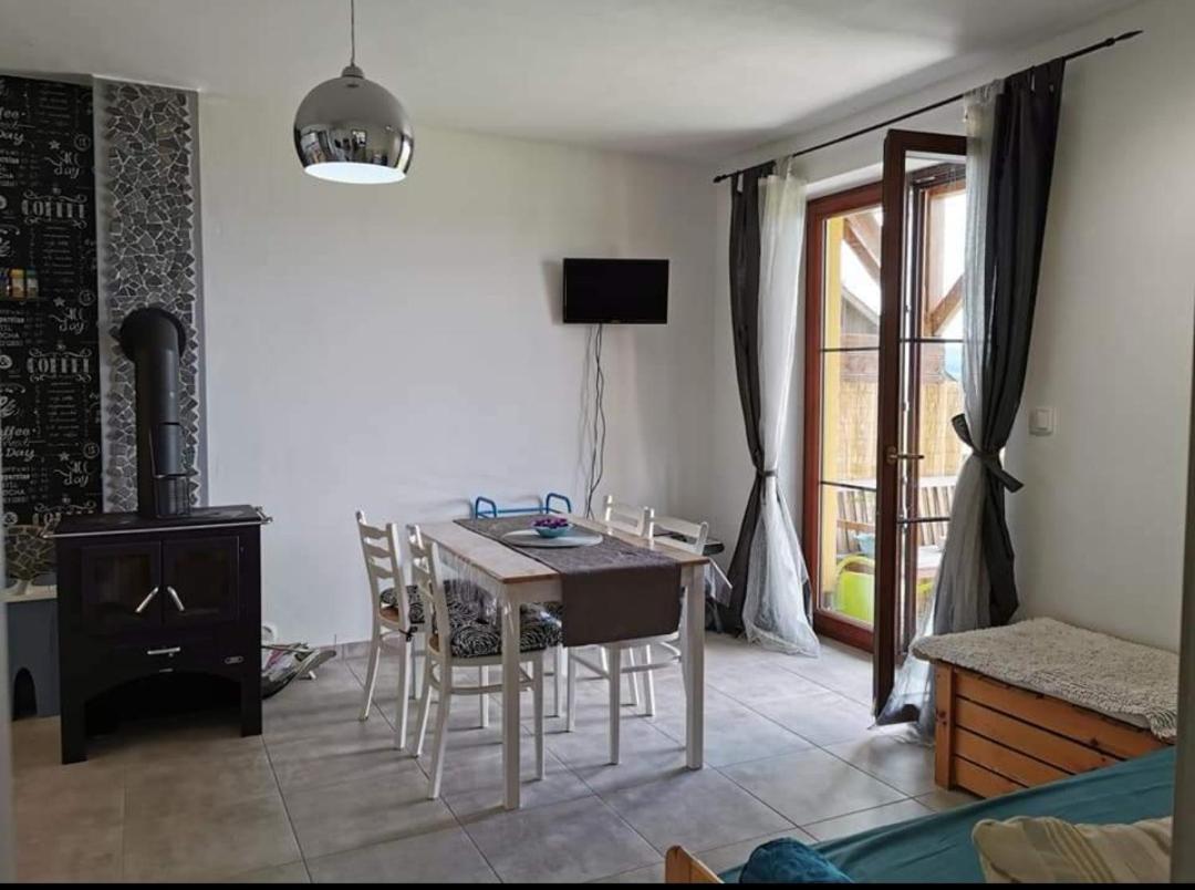 Apartmán s terasou a výhledem na jezero Lipno