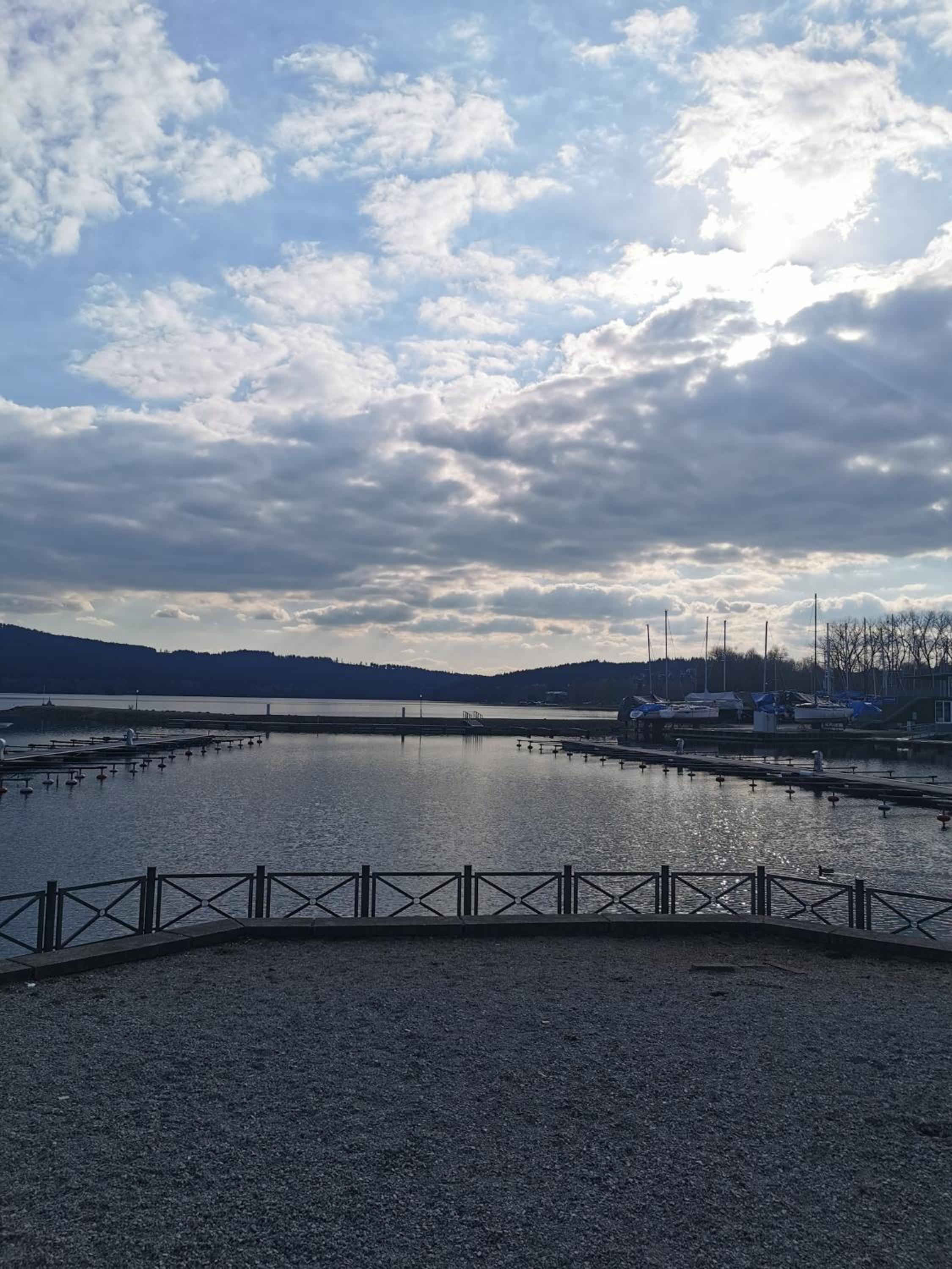 Apartmán s terasou a výhledem na jezero Lipno