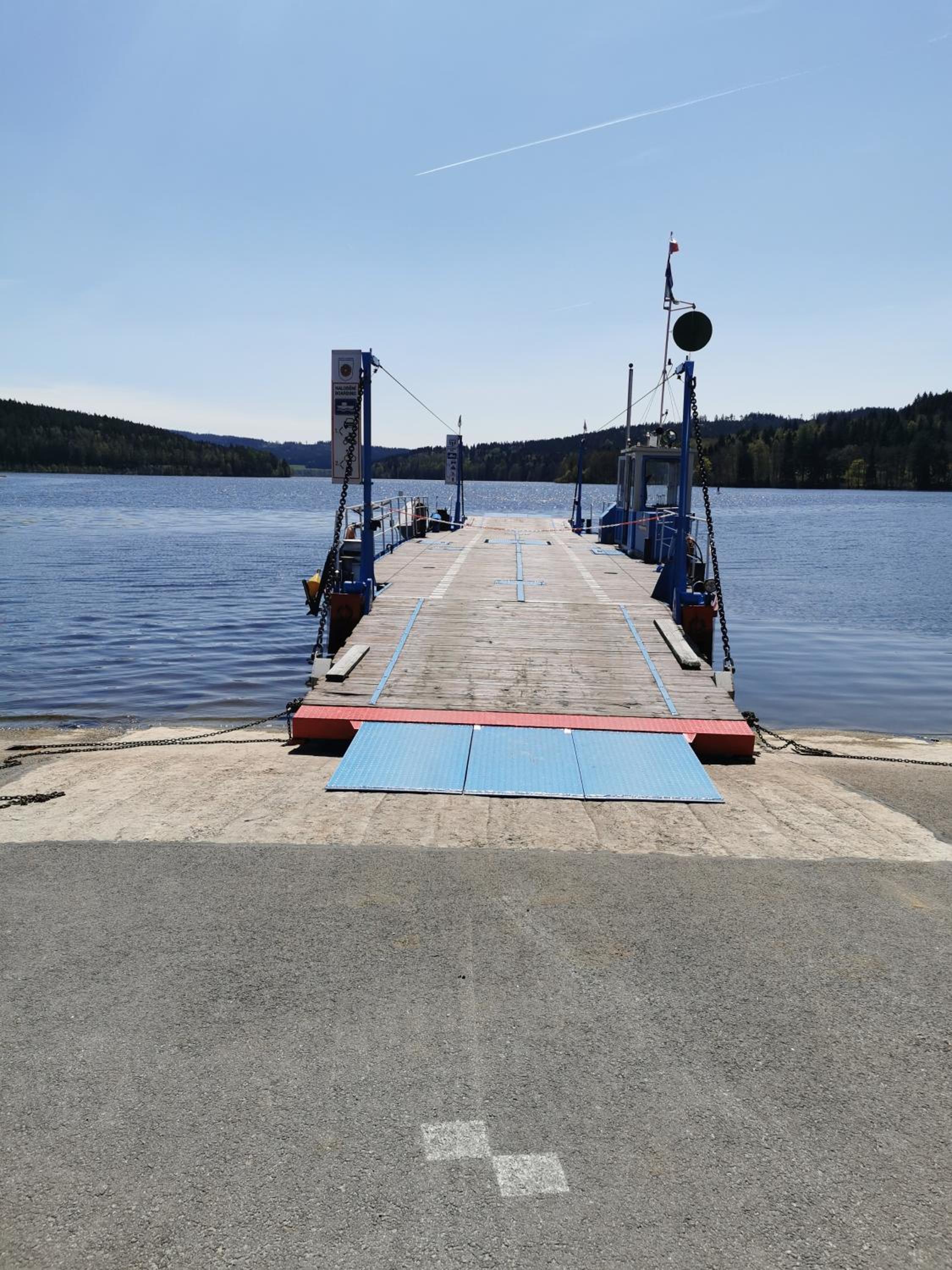 Apartmán s terasou a výhledem na jezero Lipno
