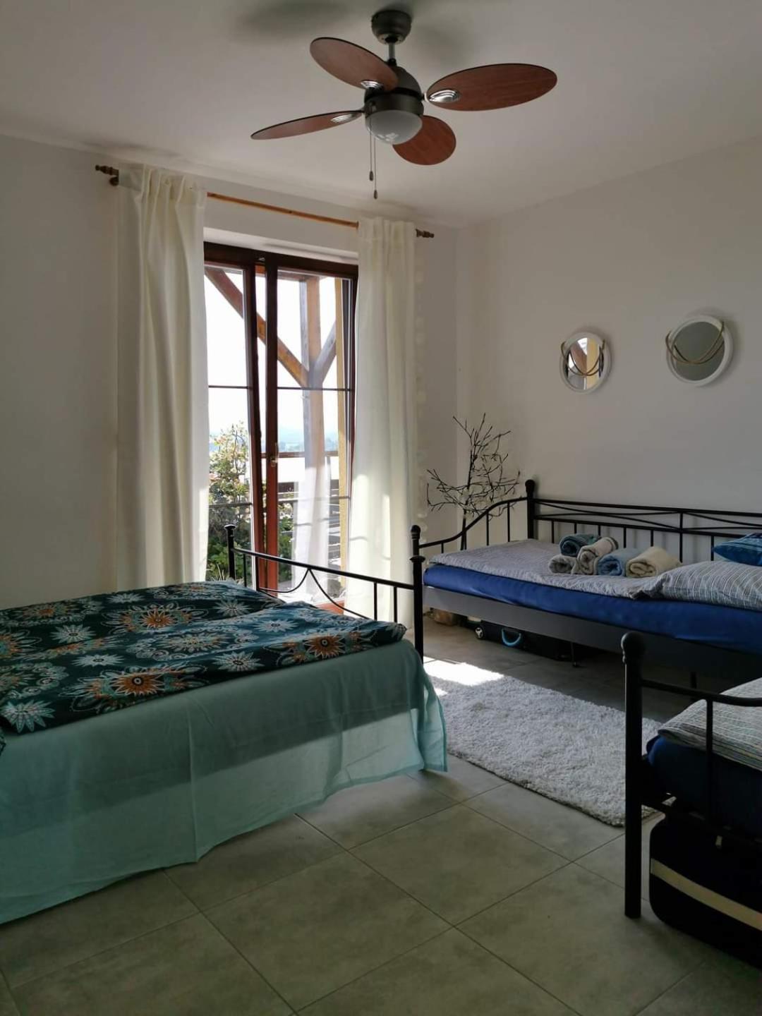 Apartmán s terasou a výhledem na jezero Lipno