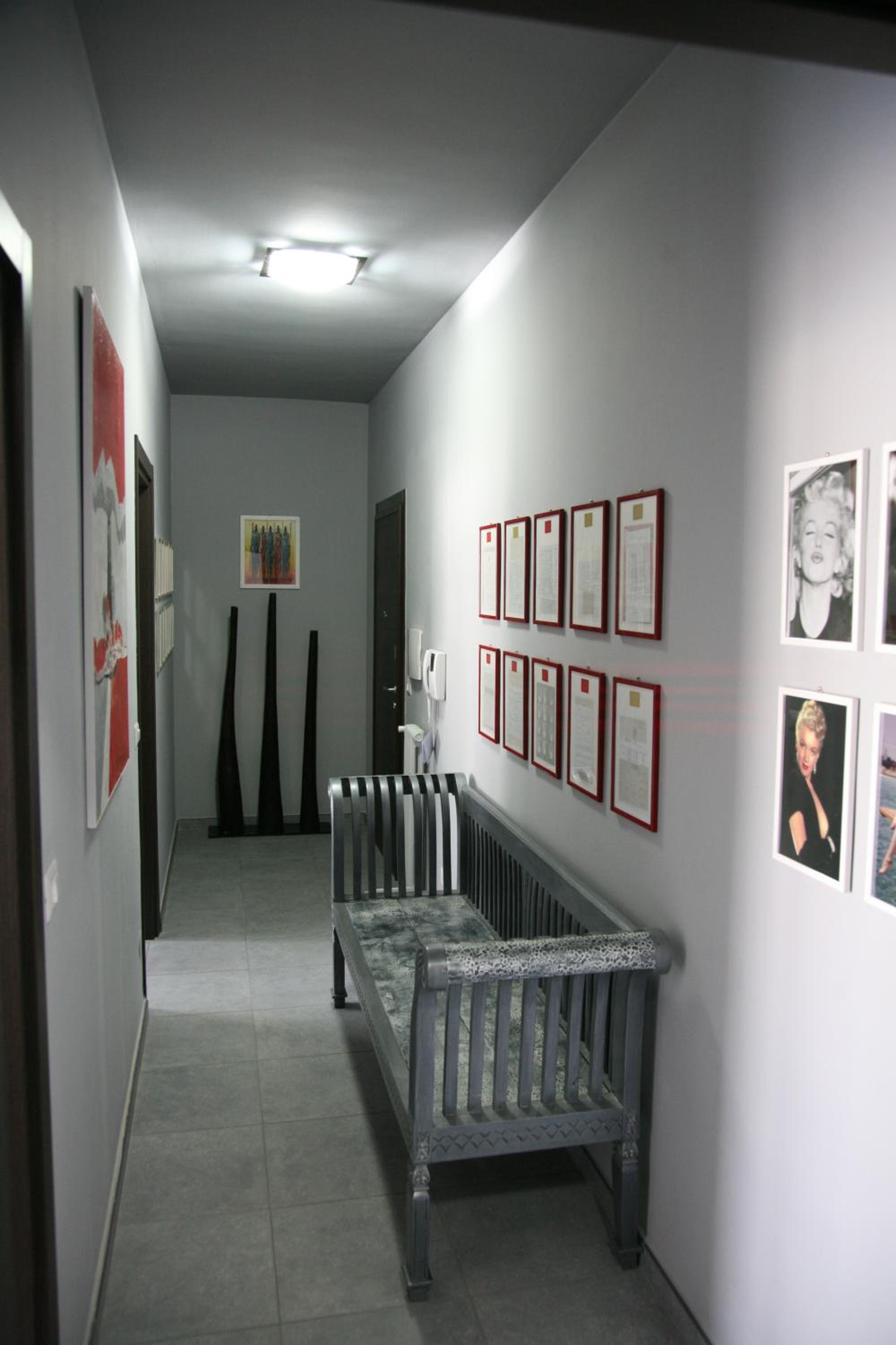 Photo 32