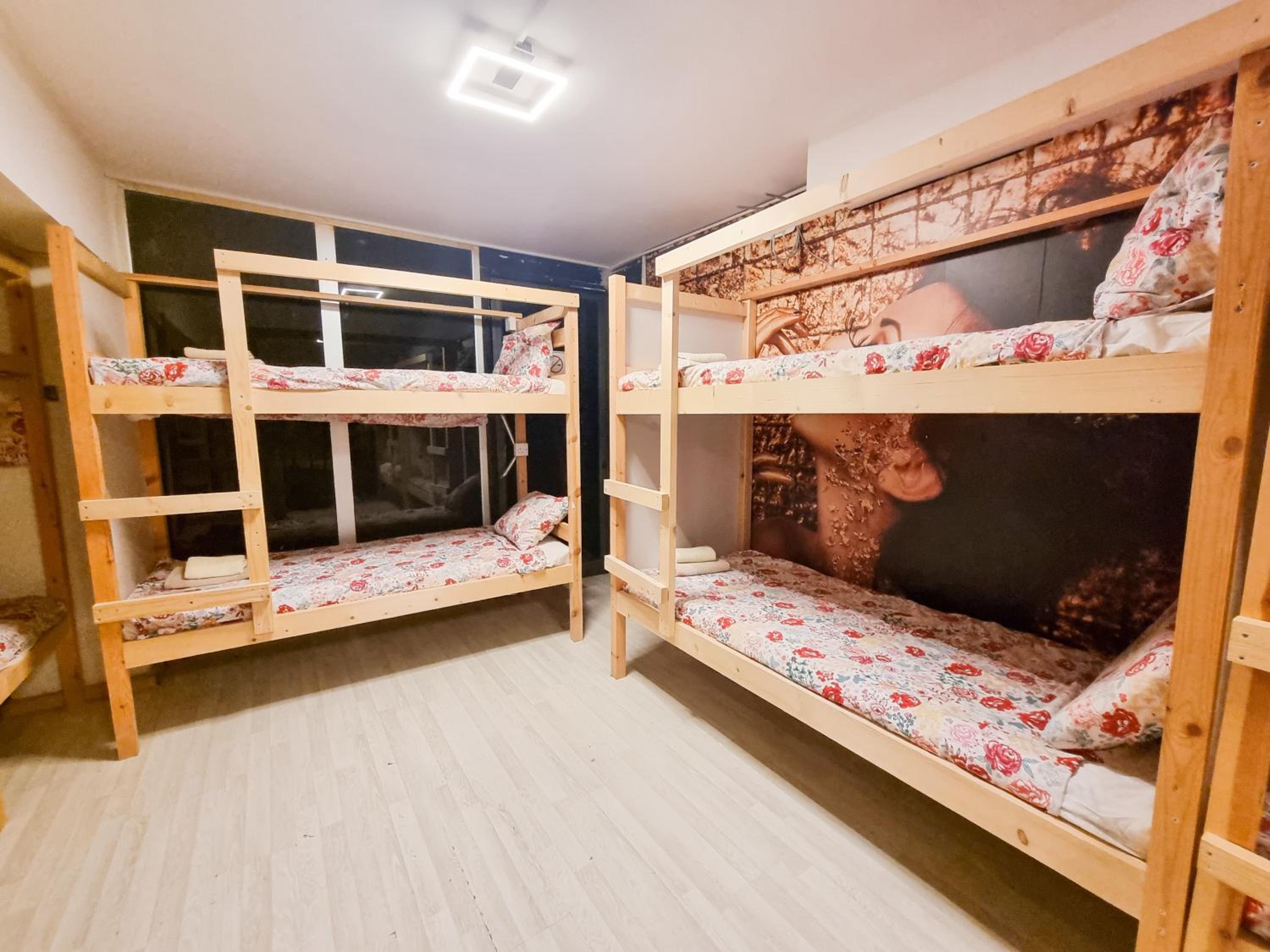 Unique City Hostel 100 meters from Beach