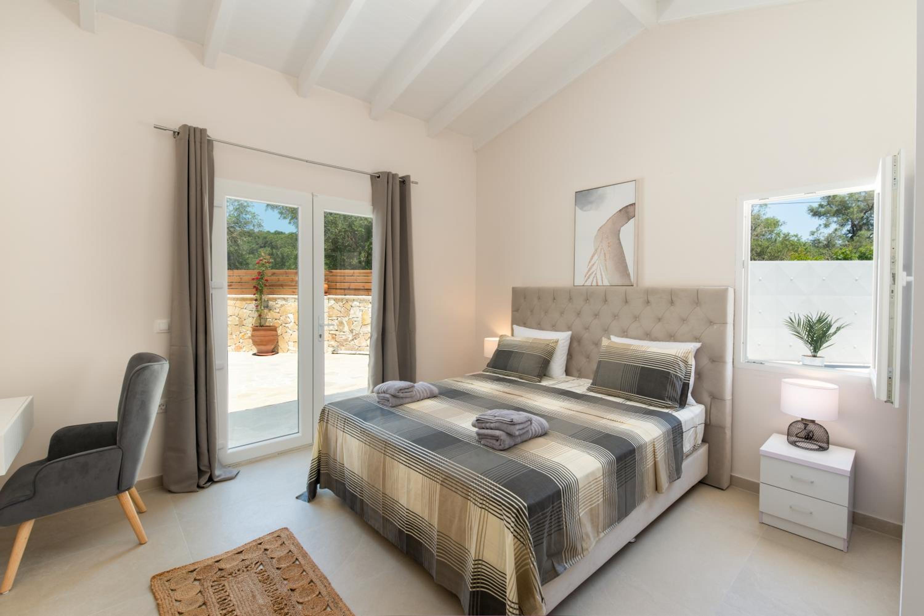 Villa Irida view 3