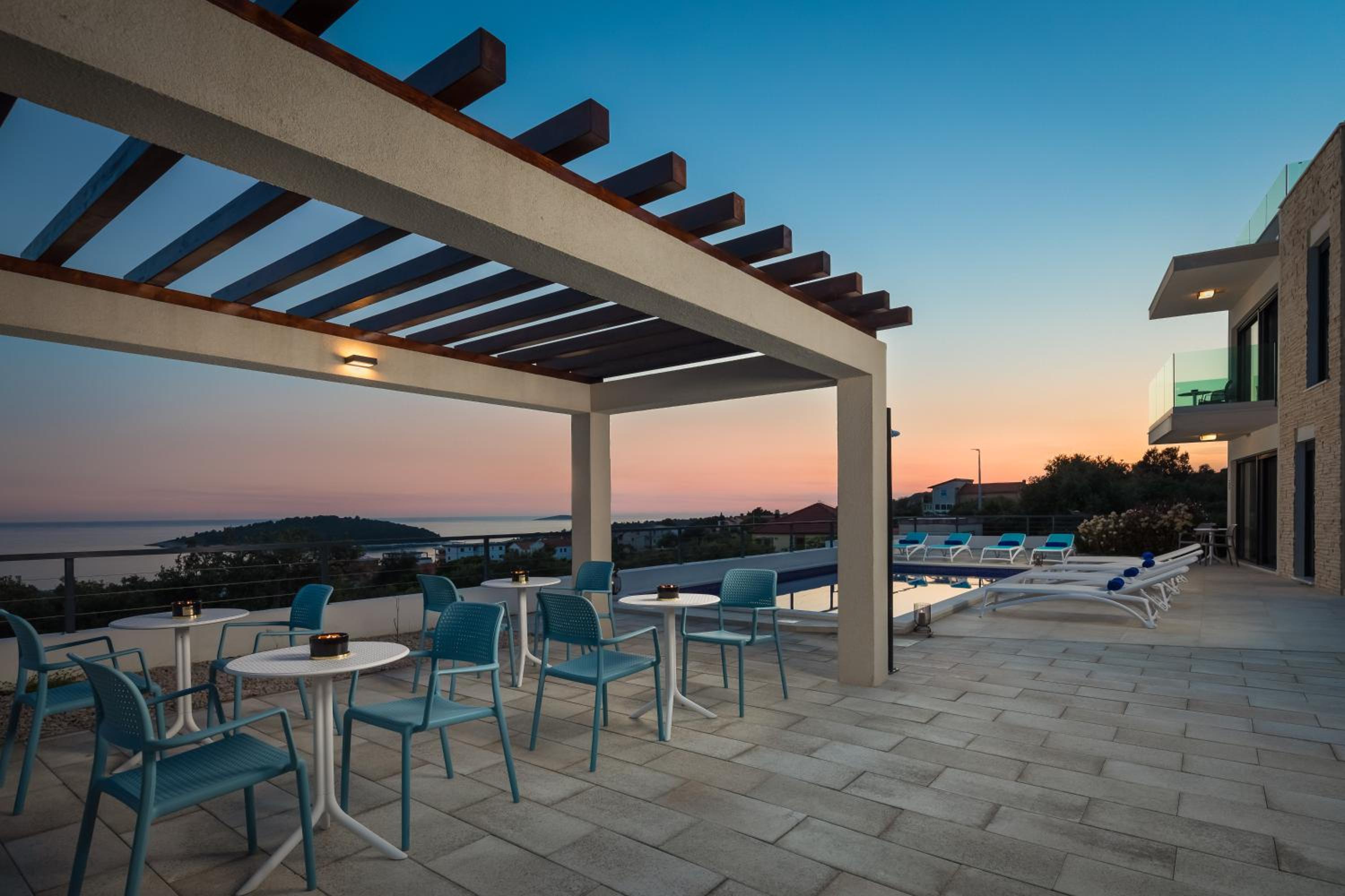 Sun Resort Apartments view 4
