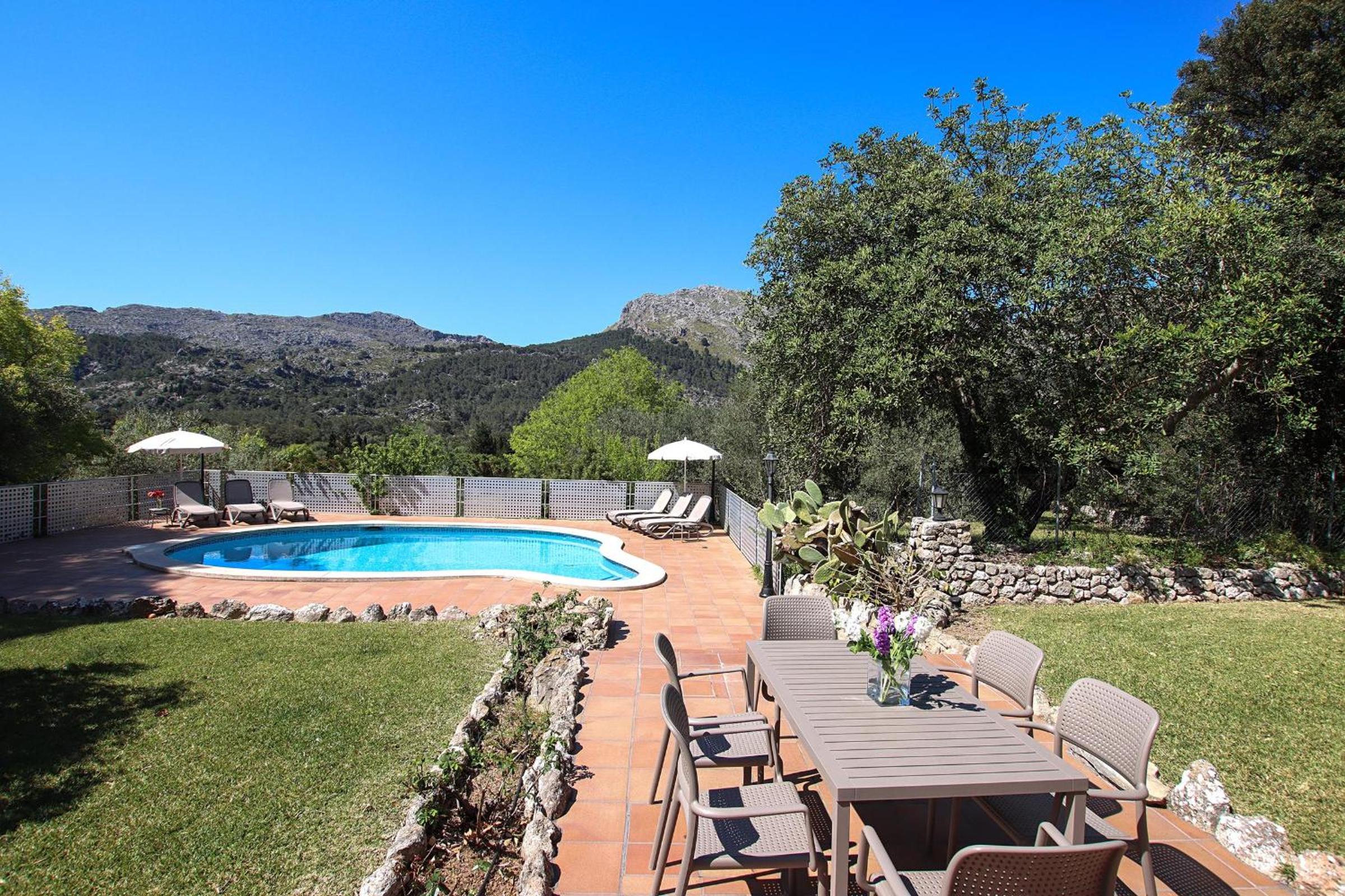 Villa Porqueres view 4