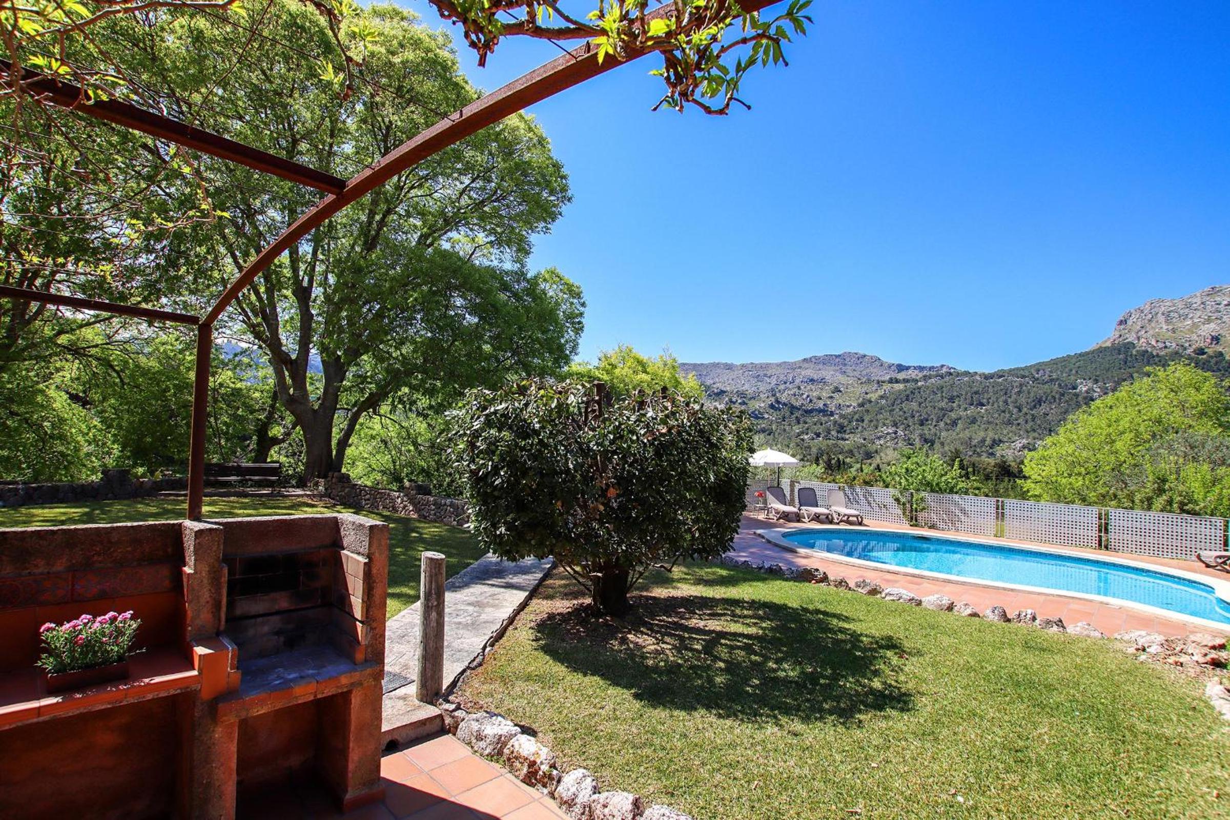 Villa Porqueres view 5