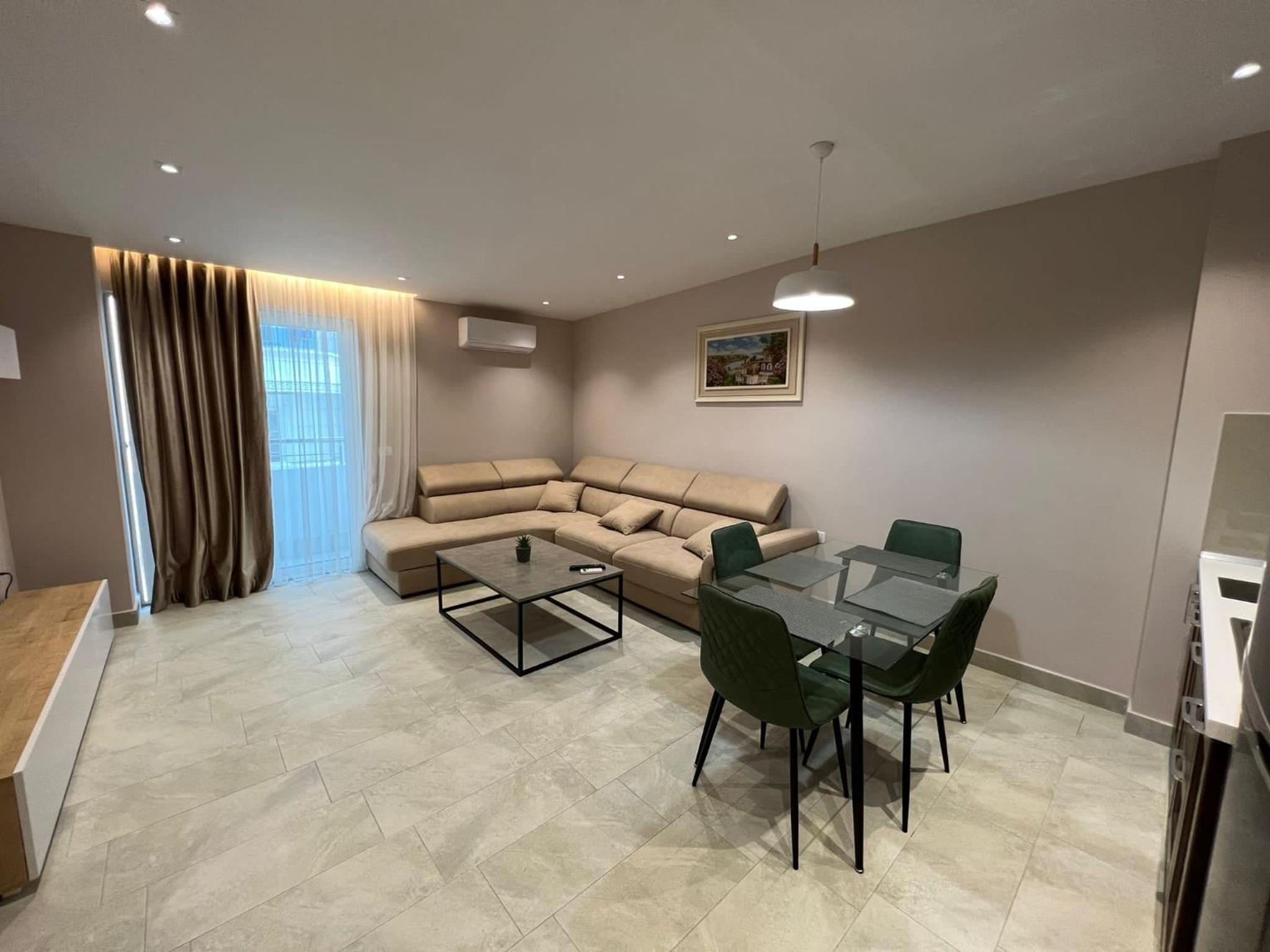 Armando Apartments