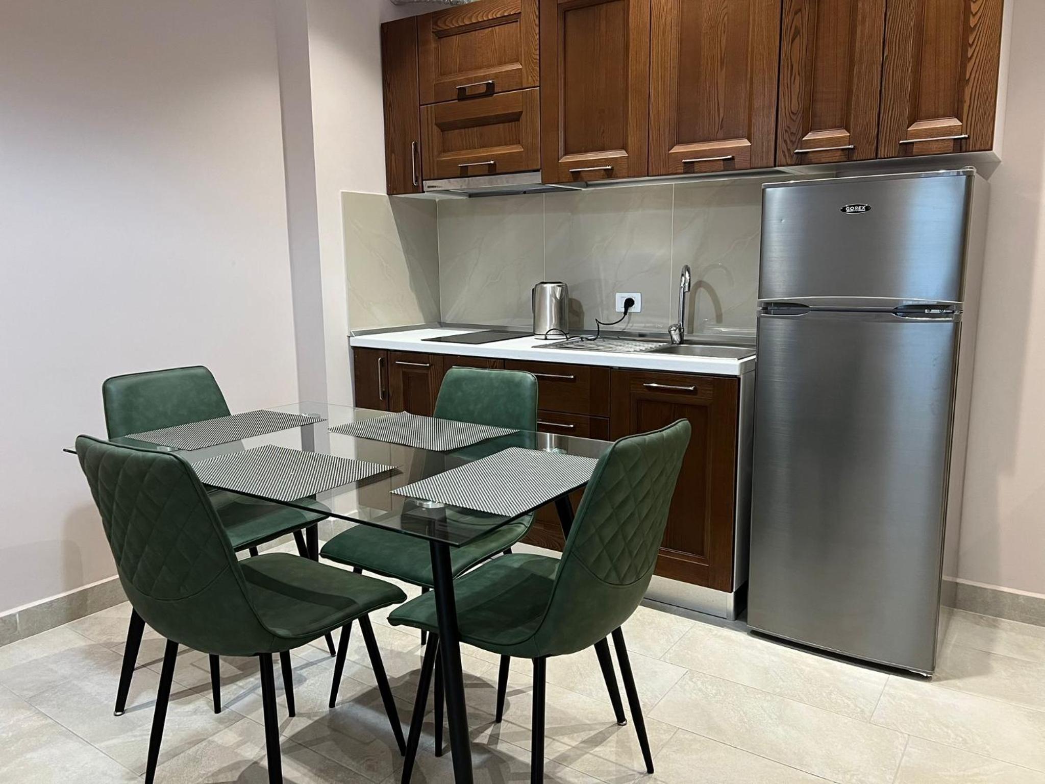 Armando Apartments